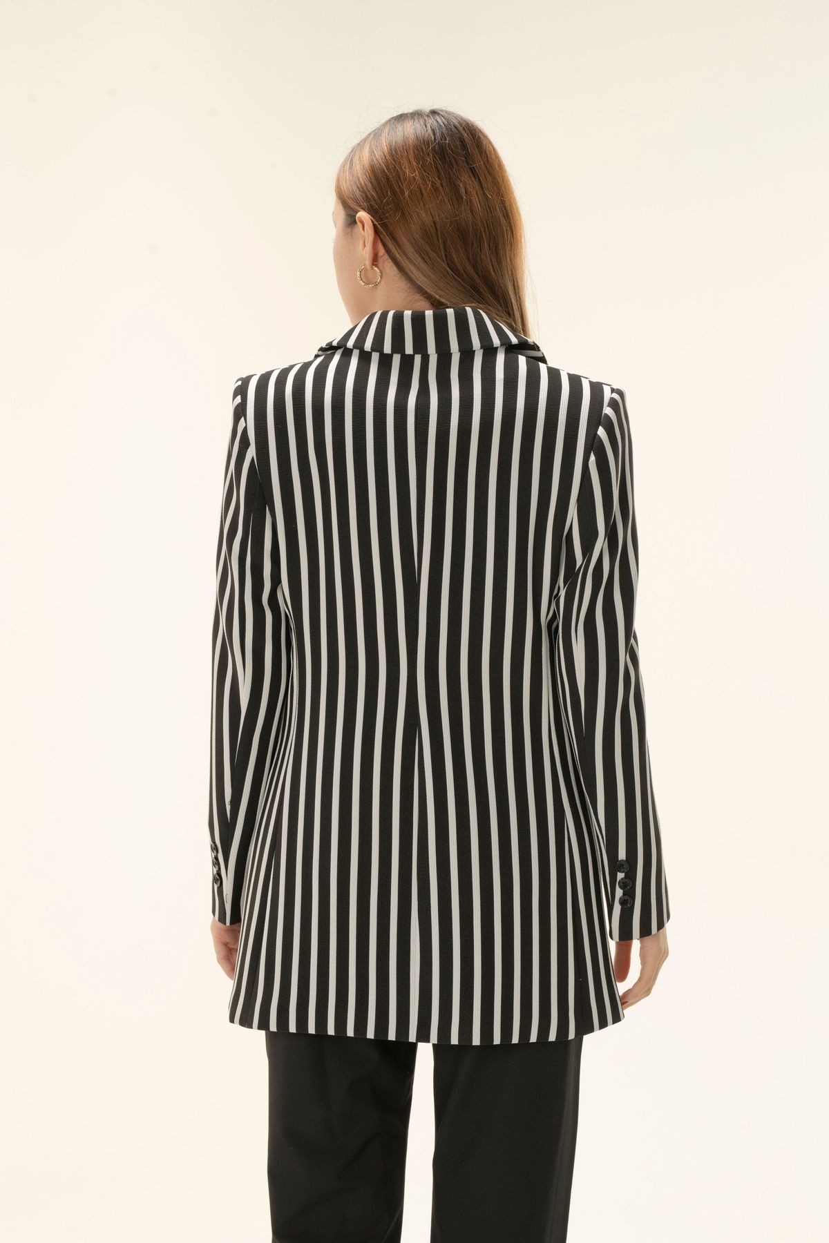 Çizgili Tek Düğme Astarlı Vatkalı Blazer ceket - Siyah