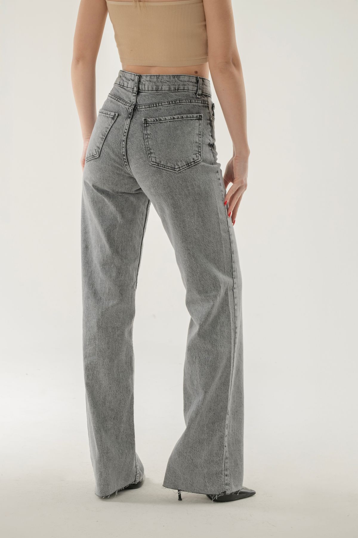 Straight Fit Kesik Paça Jean - Gri
