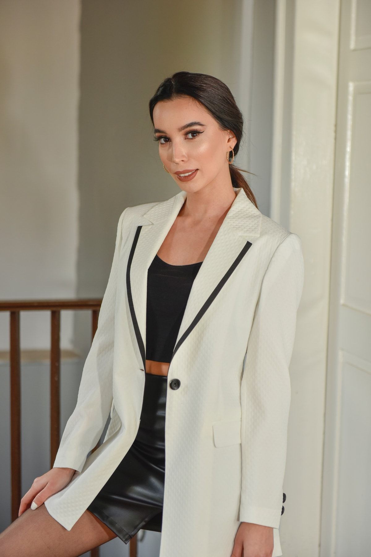 Black Lapel Blazer Jacket With White Seersucker Lining