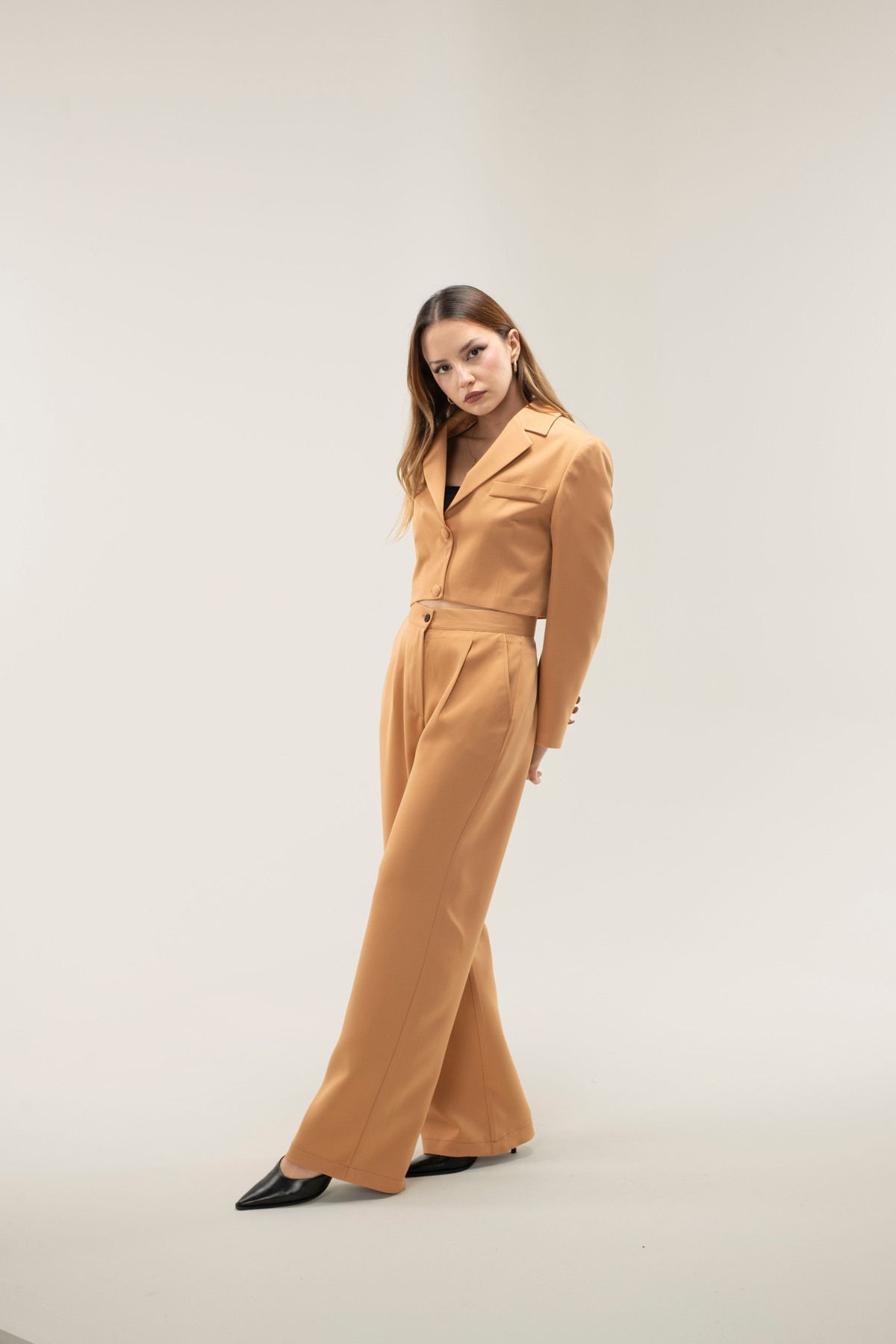  Crop Astarlı Vatkalı Blazer Ceket
