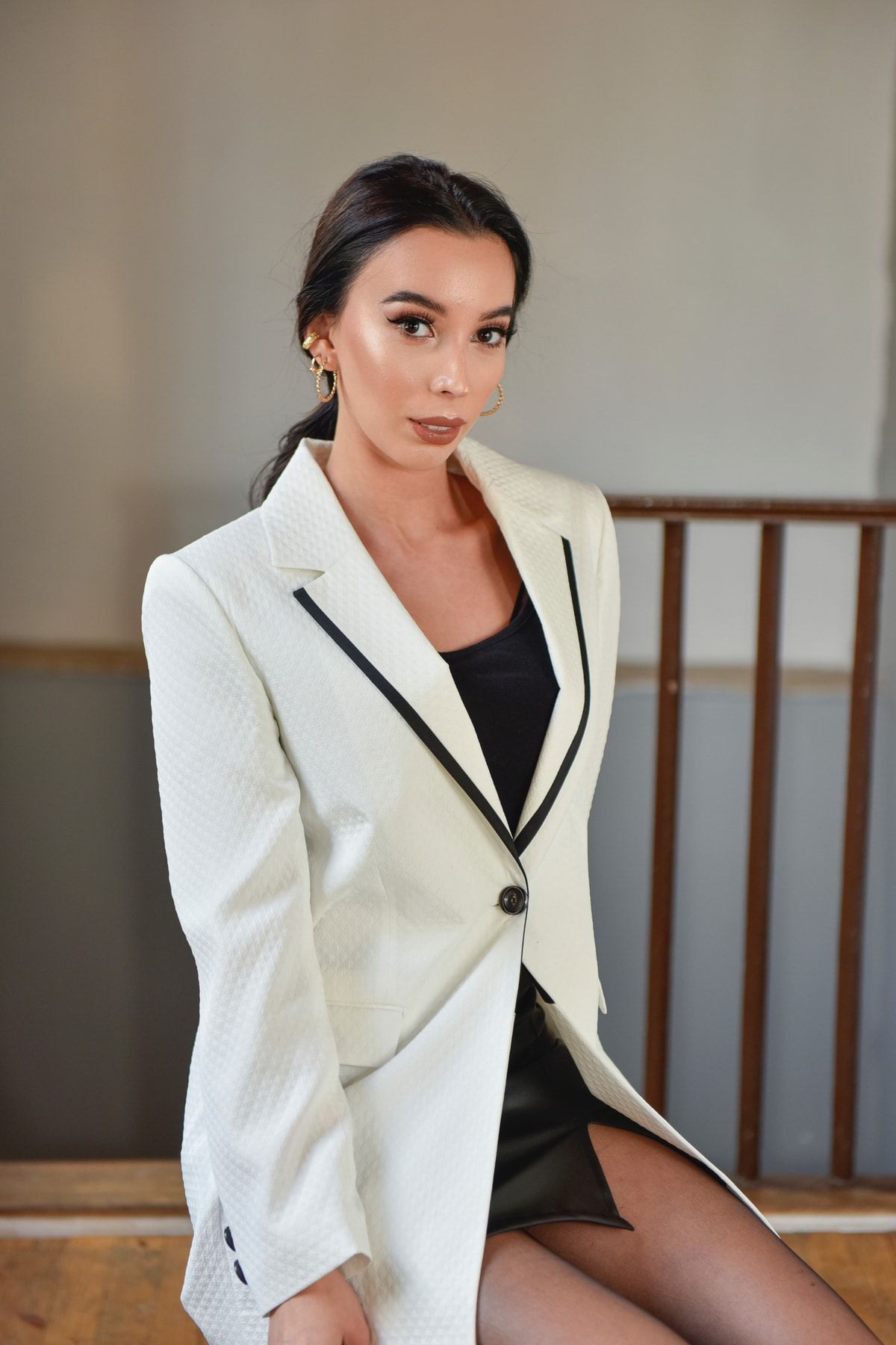 Black Lapel Blazer Jacket With White Seersucker Lining