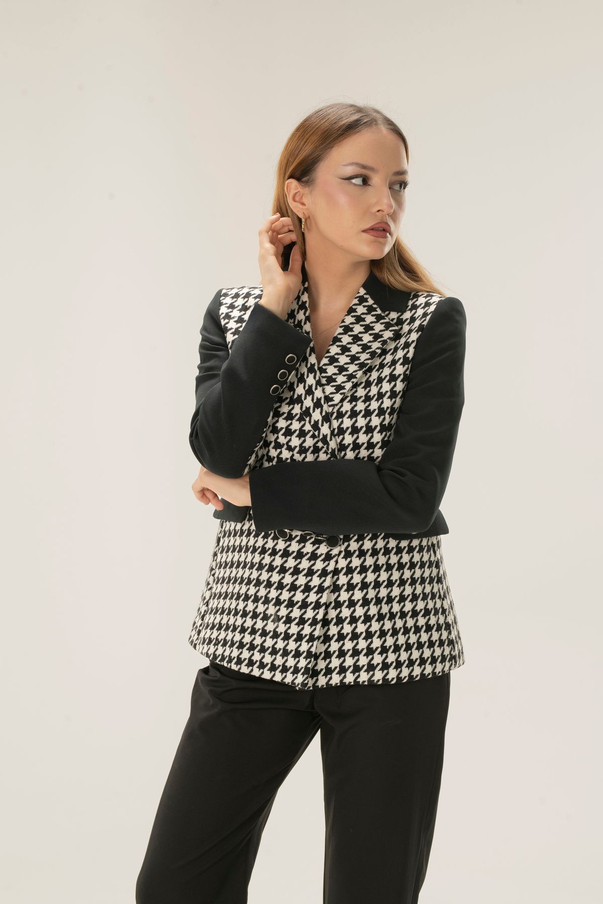Women's Black Crowbar Pattern Double Button Jacket