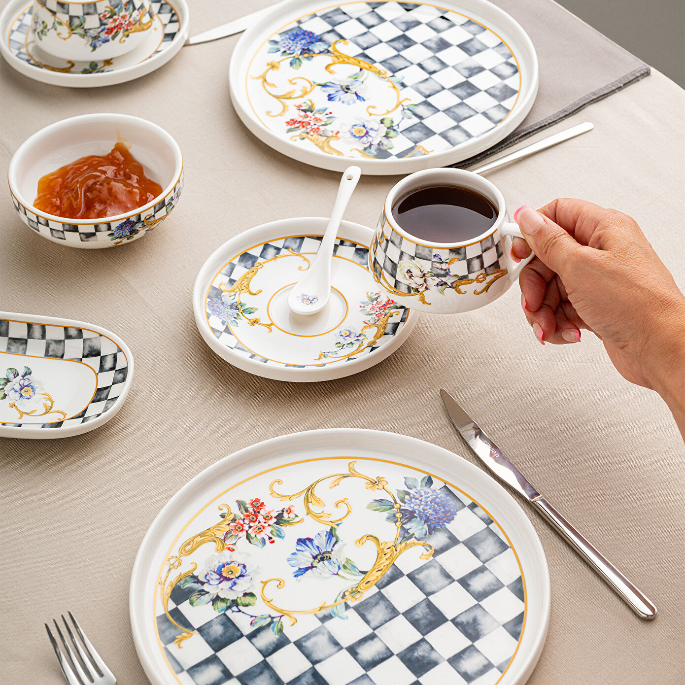 Emsan Victoria 32 Parça Səhər Yeməyi Dəsti