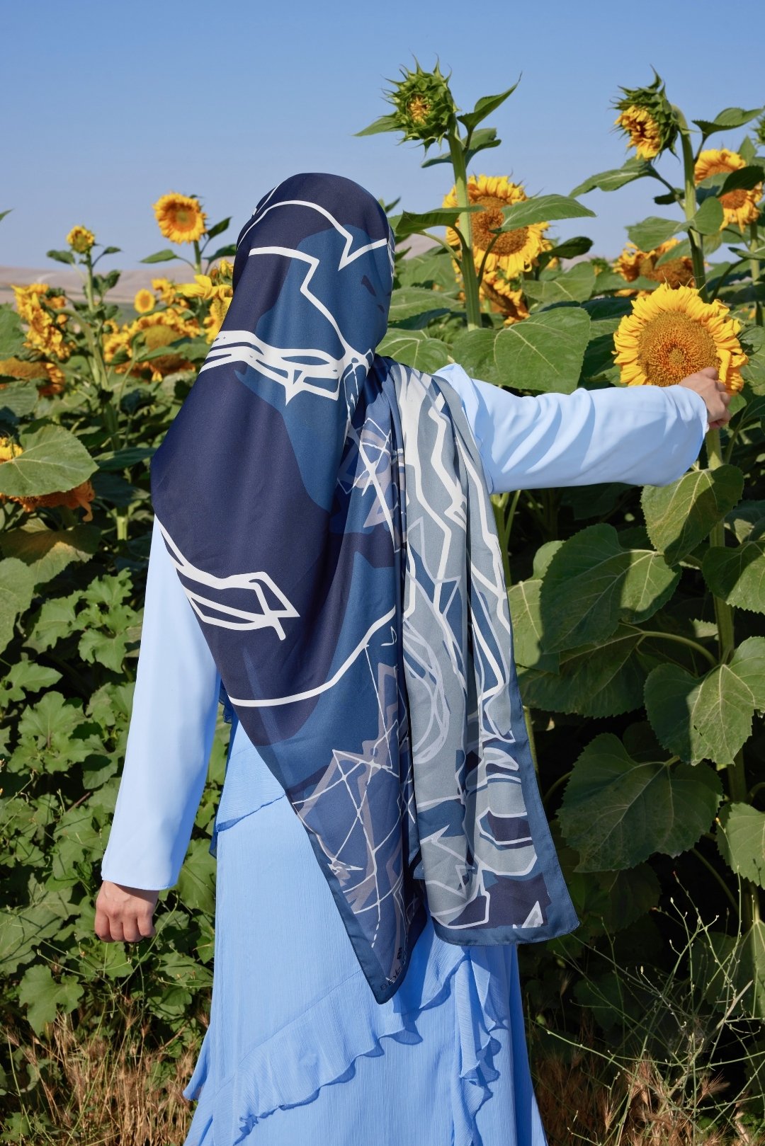 Turna Desen Sakura İpek Şal - Light Blue