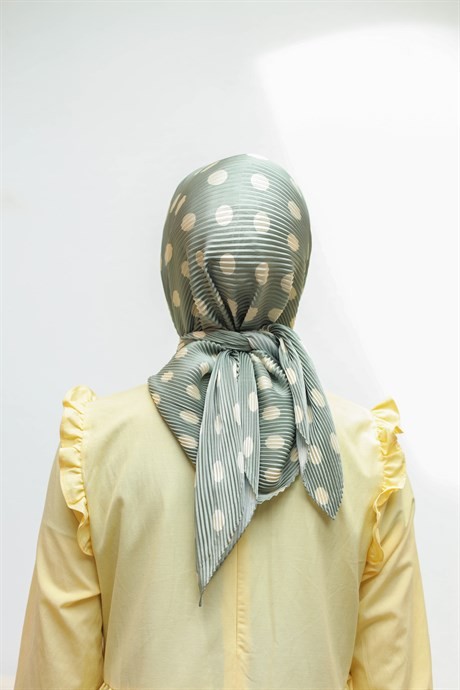 Moon Pattern Pleated Scarf