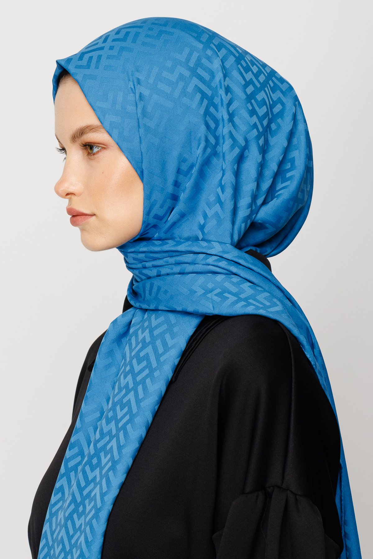 Z Pattern Silky Jacquard Hijab