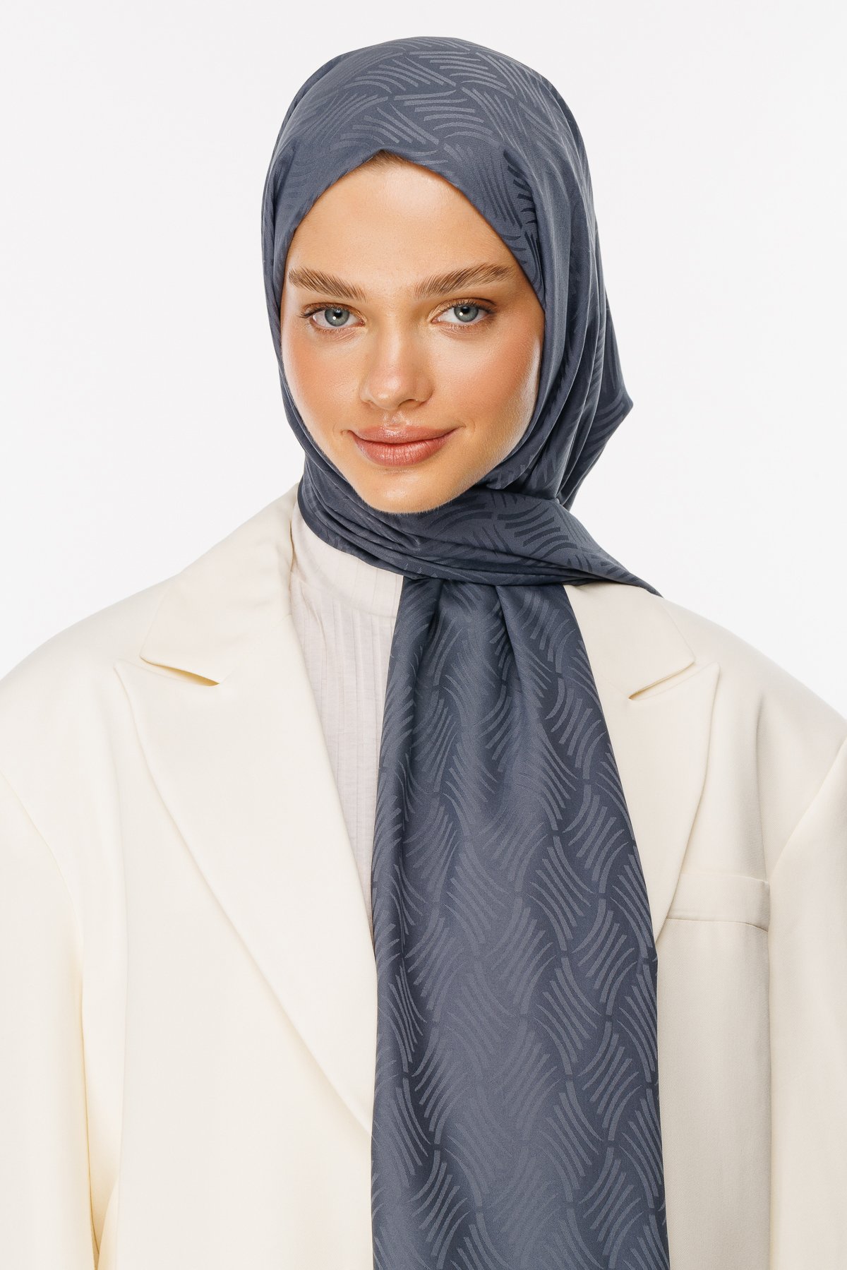 Aura Pattern Silk Jacquard Hijab