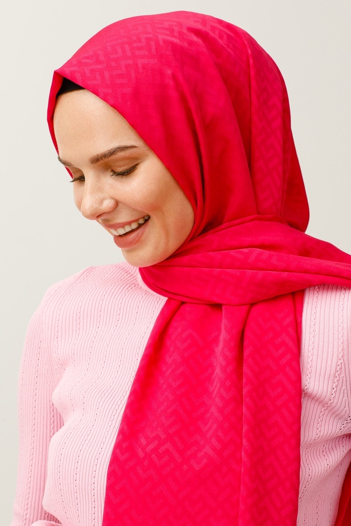 Z Pattern Silky Jacquard Hijab