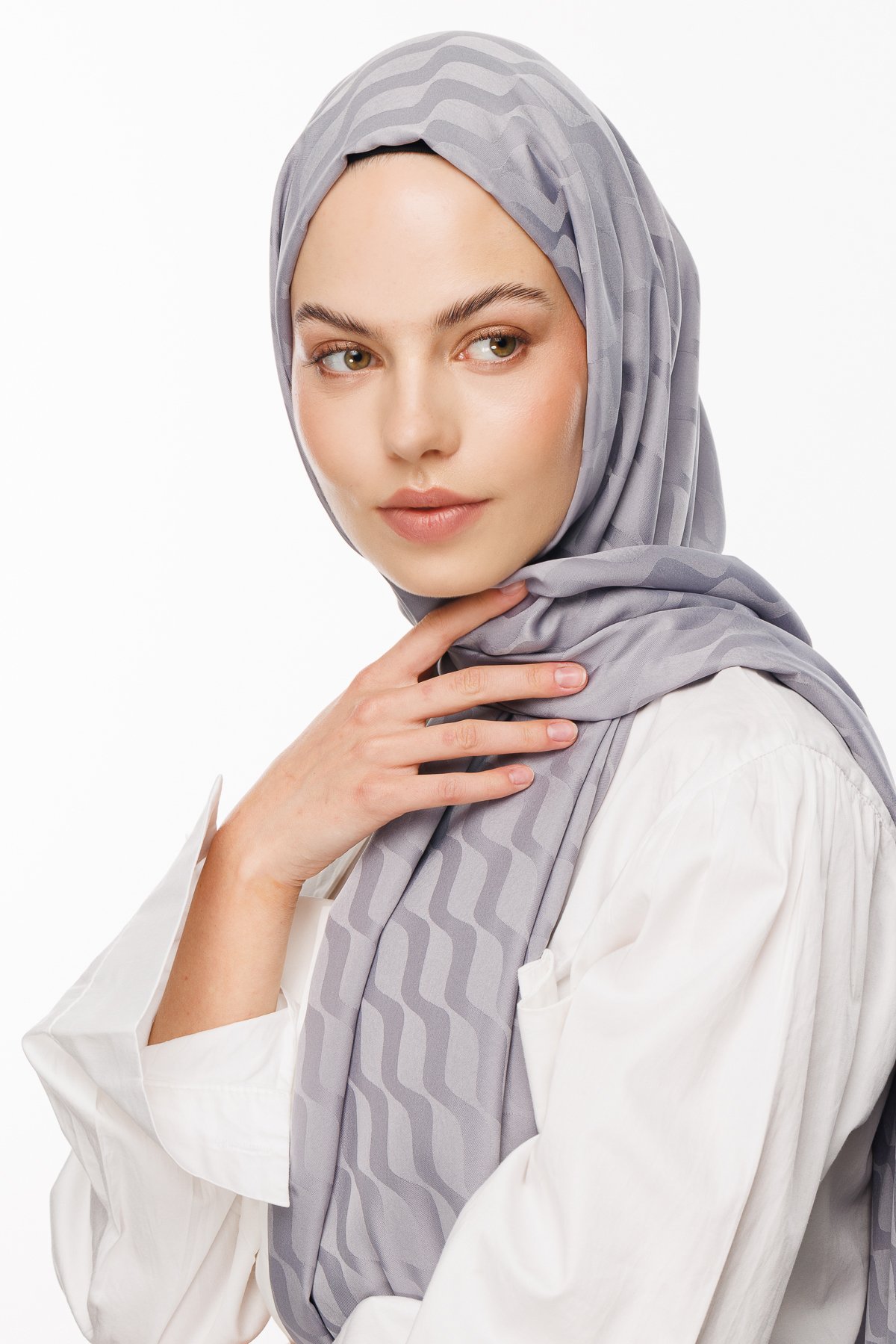 Wave Pattern Silky Jacquard Hijab