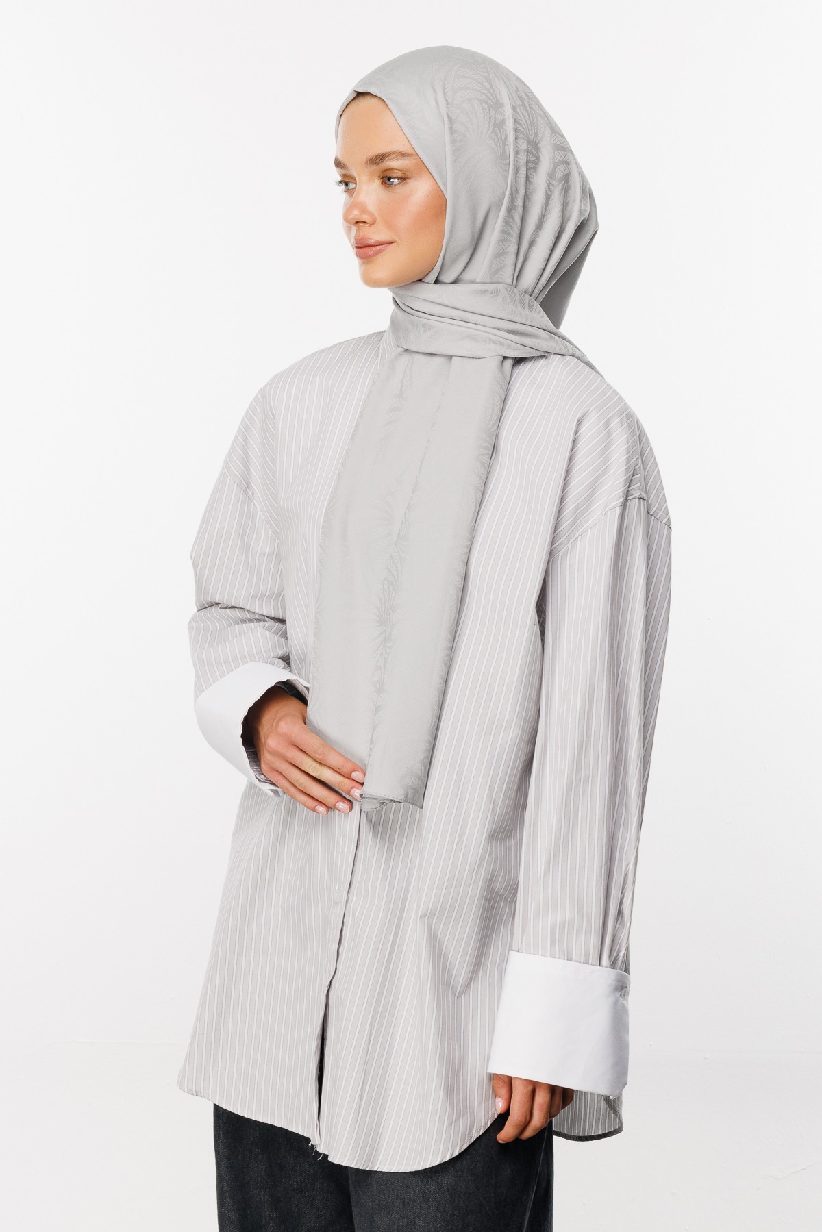 Artemis Pattern Silk Jacquard Shawl - Silver