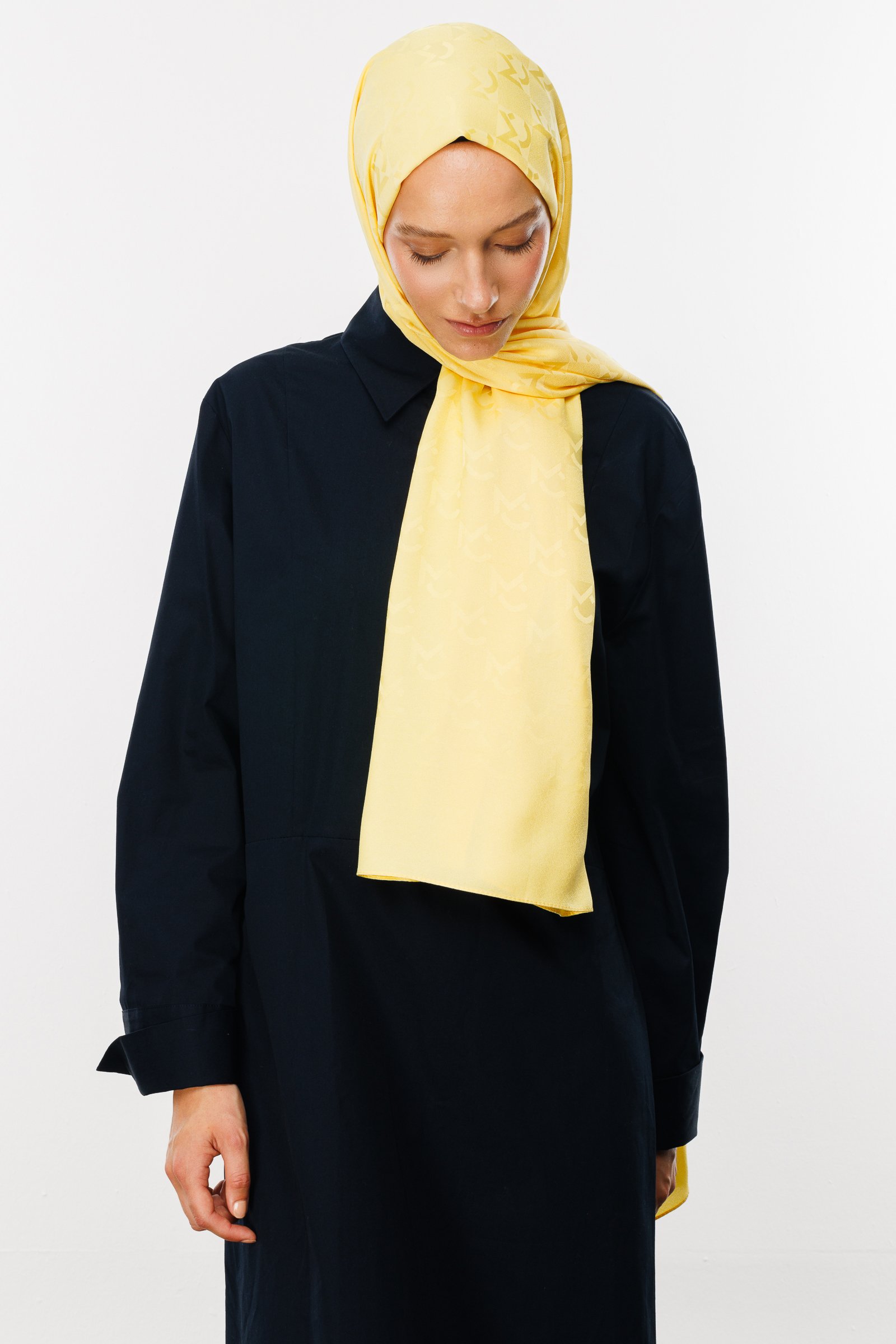 MC Pattern Jacquard Shawl - Yellow