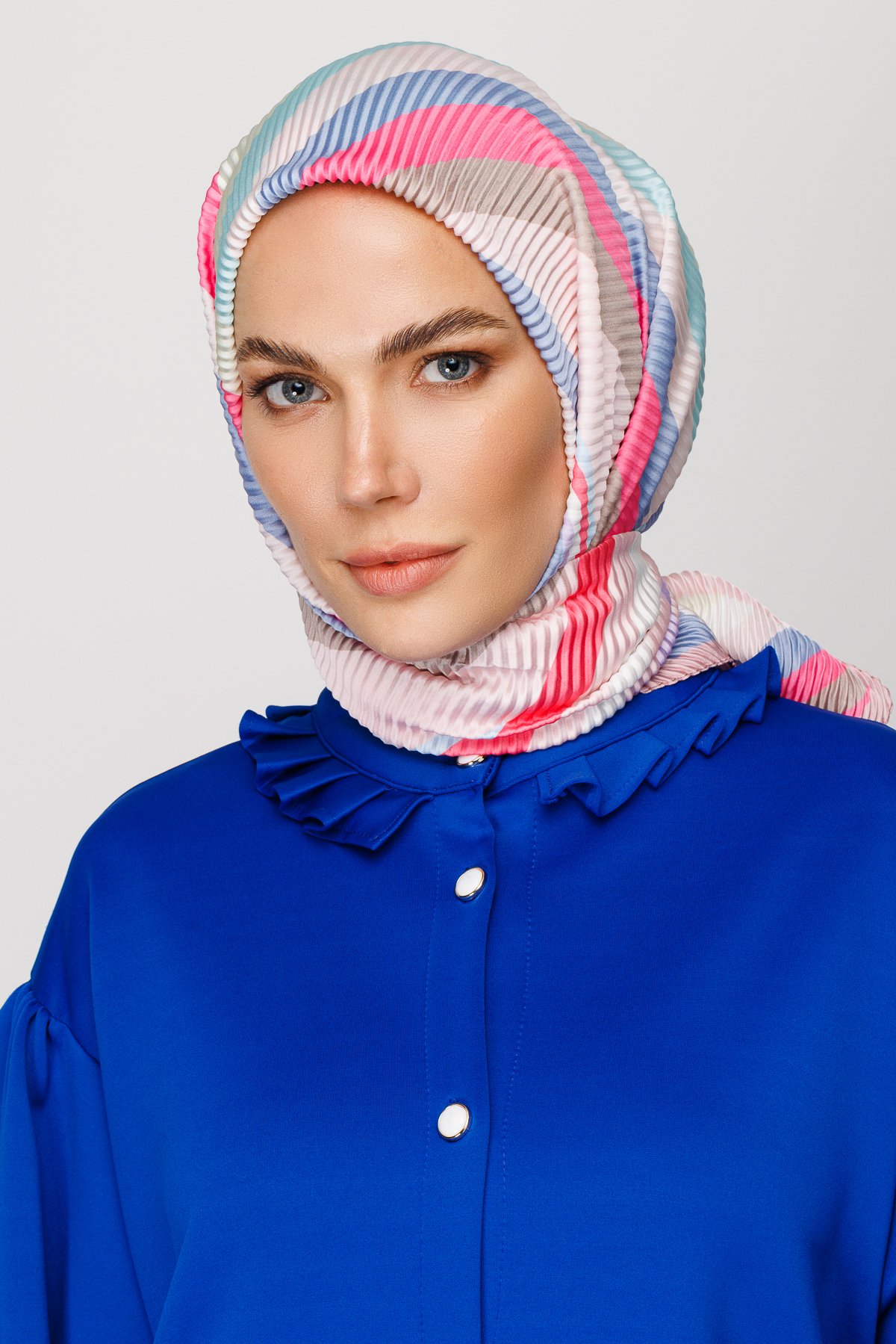 Akra Pattern Pleated Scarf - Ice Blue