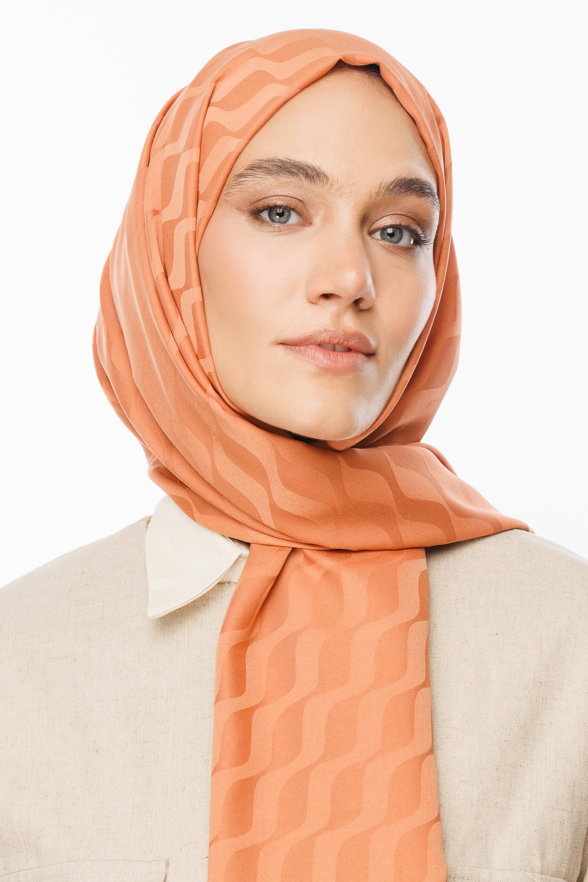Wave Pattern Silky Jacquard Shawl - Puppies Mouth