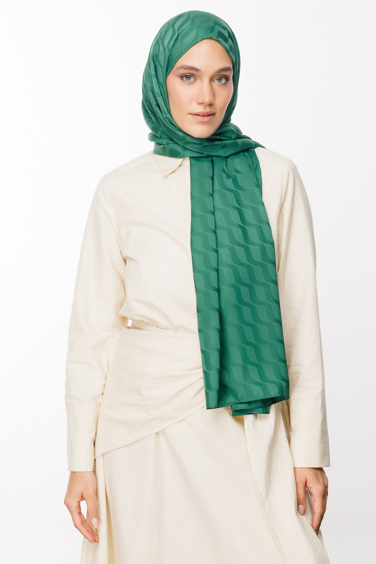 Wave Pattern Silky Jacquard Hijab