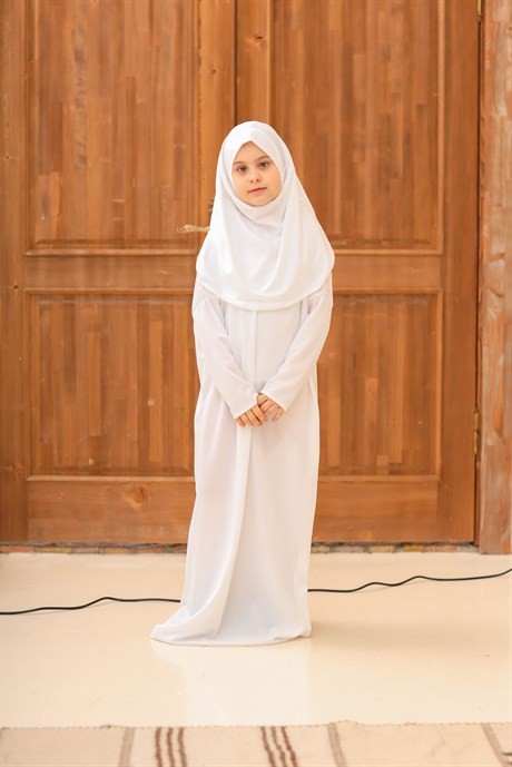 Küçük Boy Kız Tesettür Beyaz Tek Parça Pratik Namaz Elbisesi