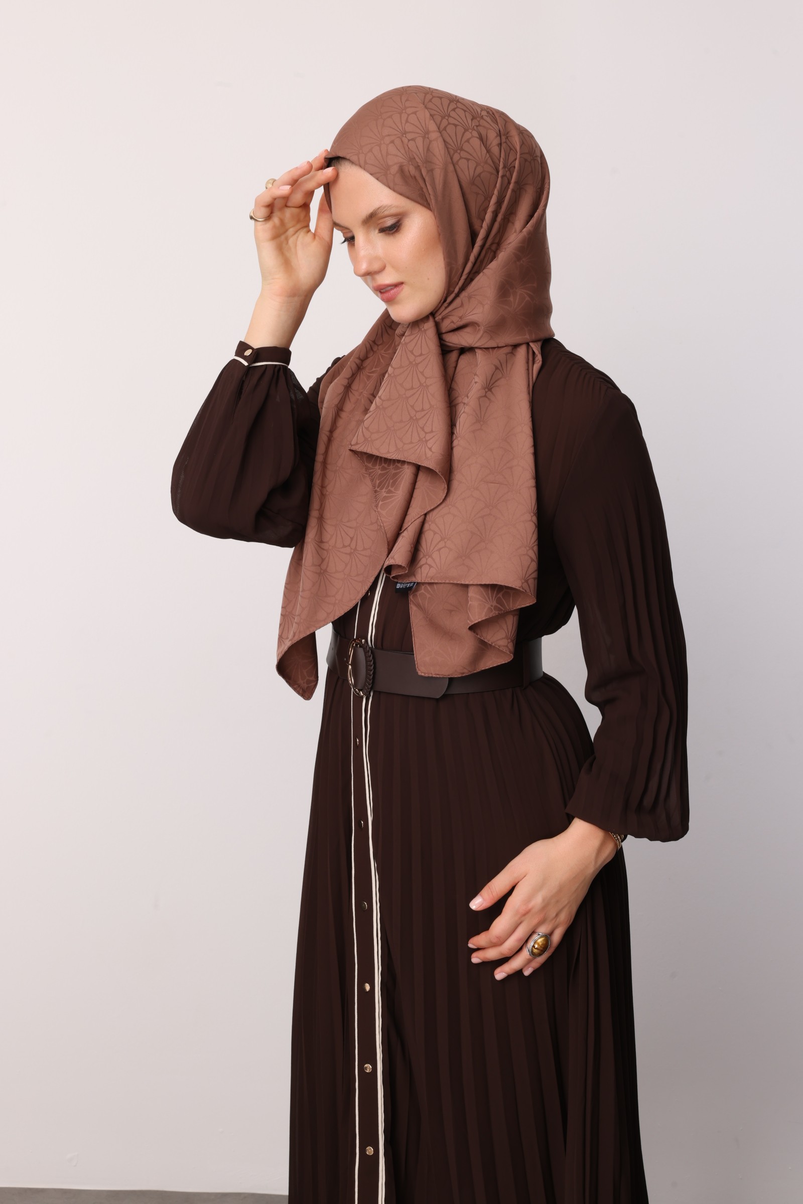 Lotus Pattern Silk Jacquard Shawl - Waterside