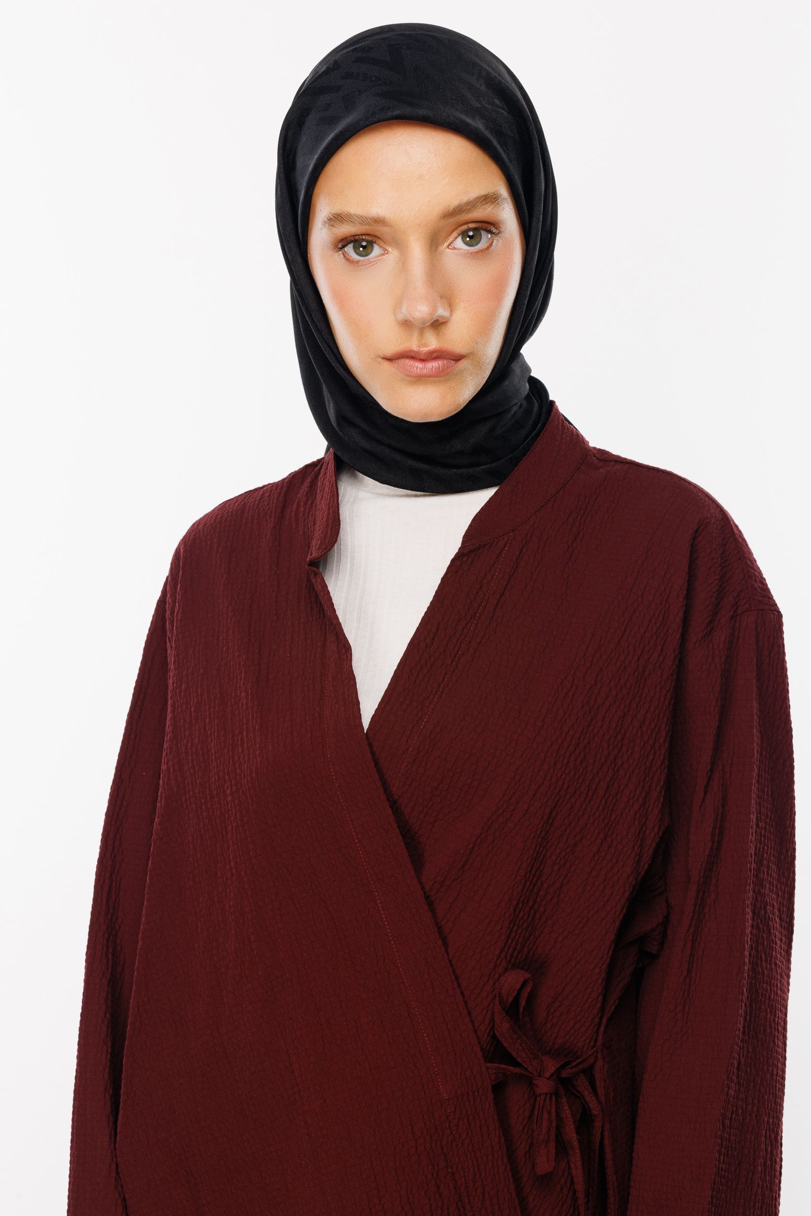 Nova Pattern Luxury Jacquard Scarf - Black