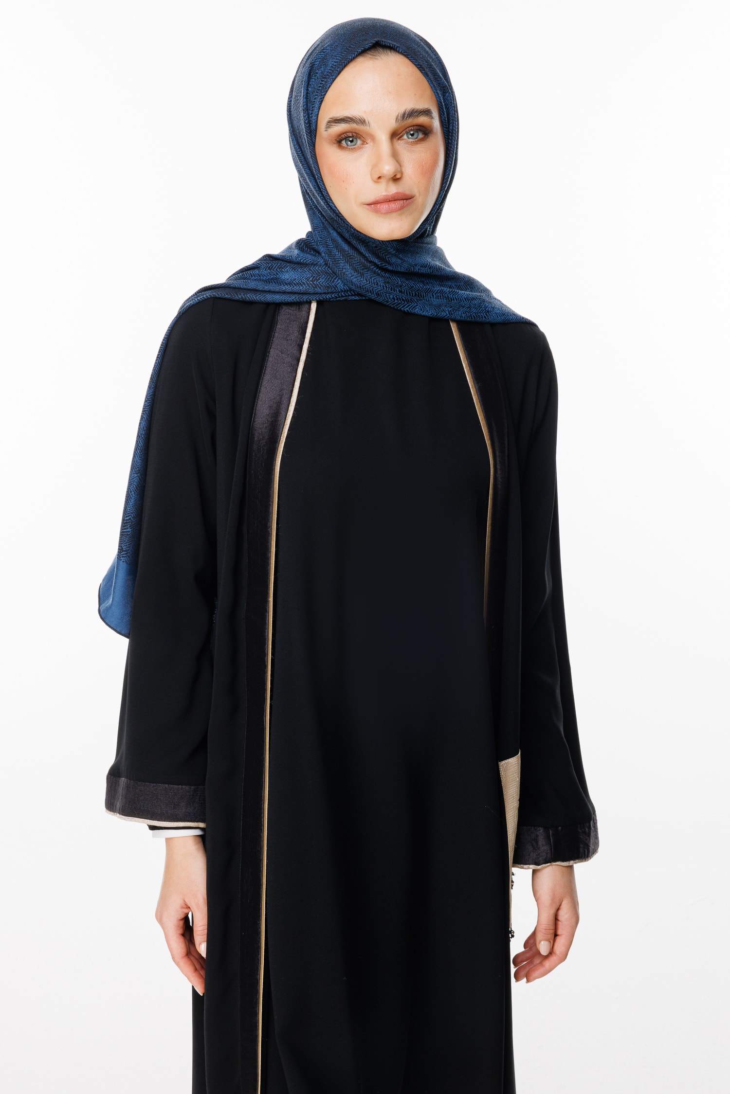Sahra-Pattern Reversible Shawl - Black-Indigo
