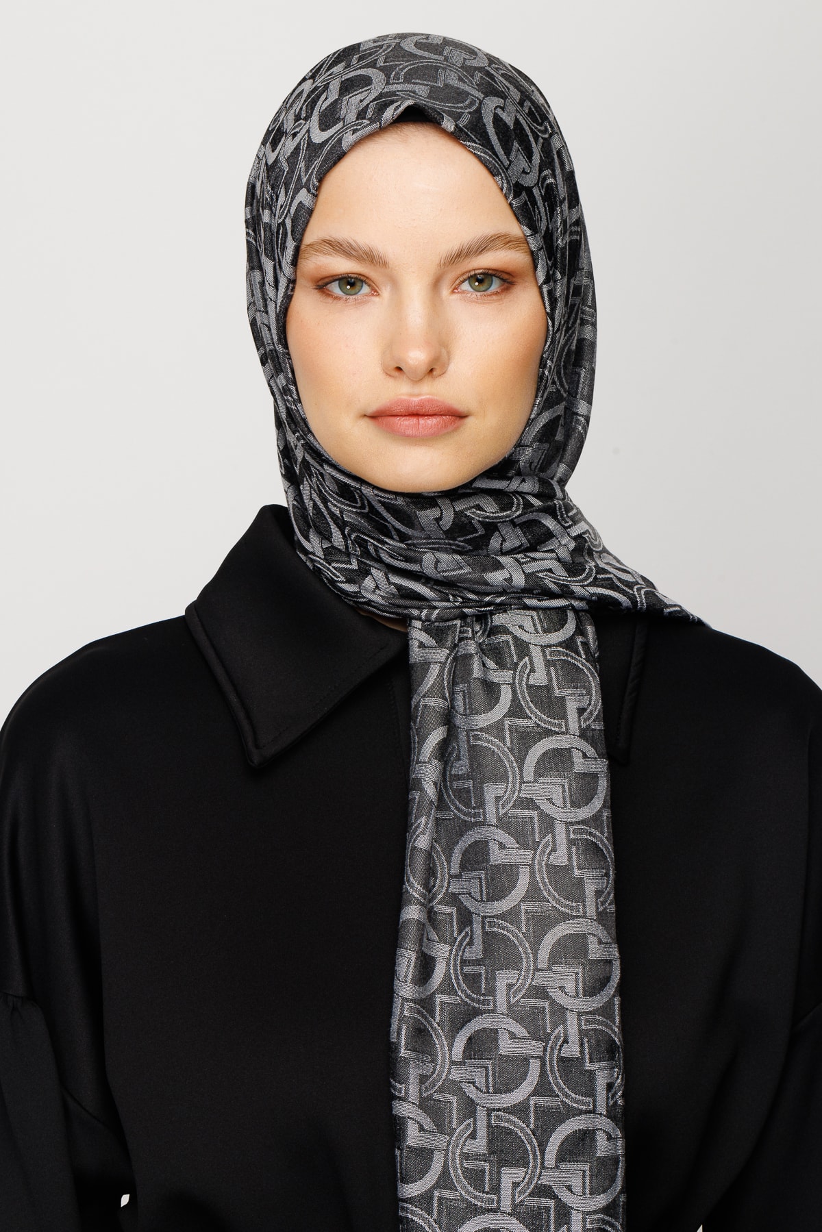 Longar Pattern Shiny Jacquard Shawl - Smoked