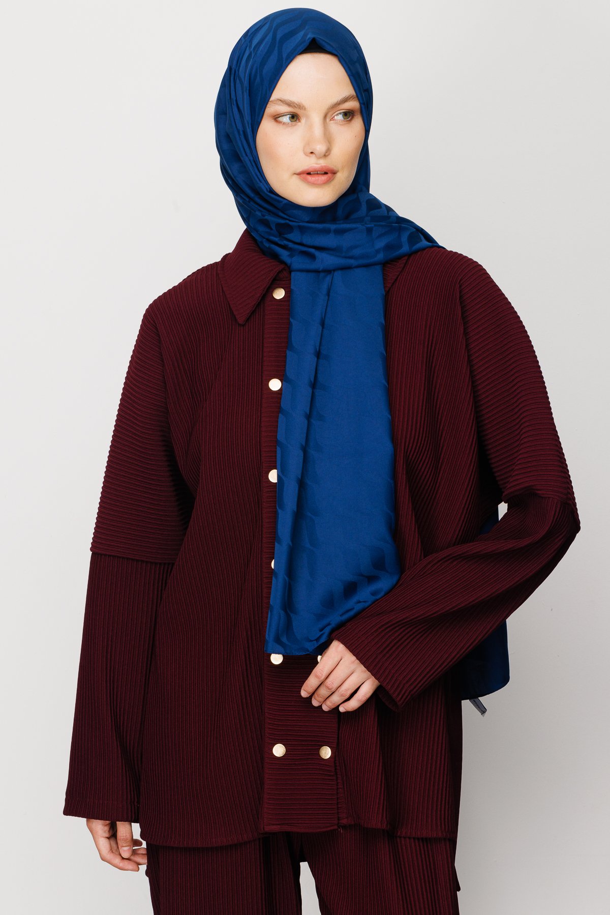 Wave Pattern Silky Jacquard Hijab