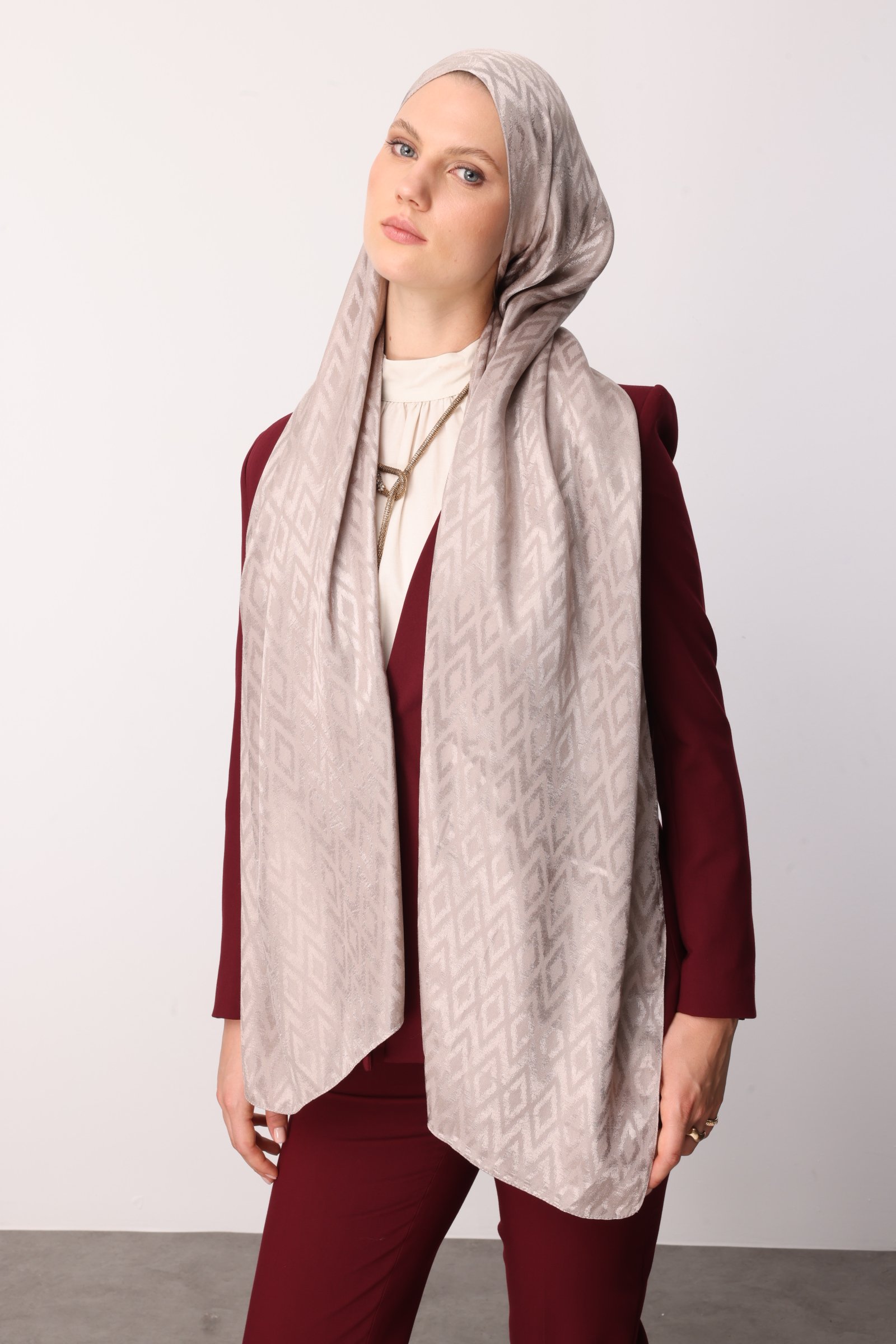 Shiny Check-Pattern Jacquard Shawl - Canyon