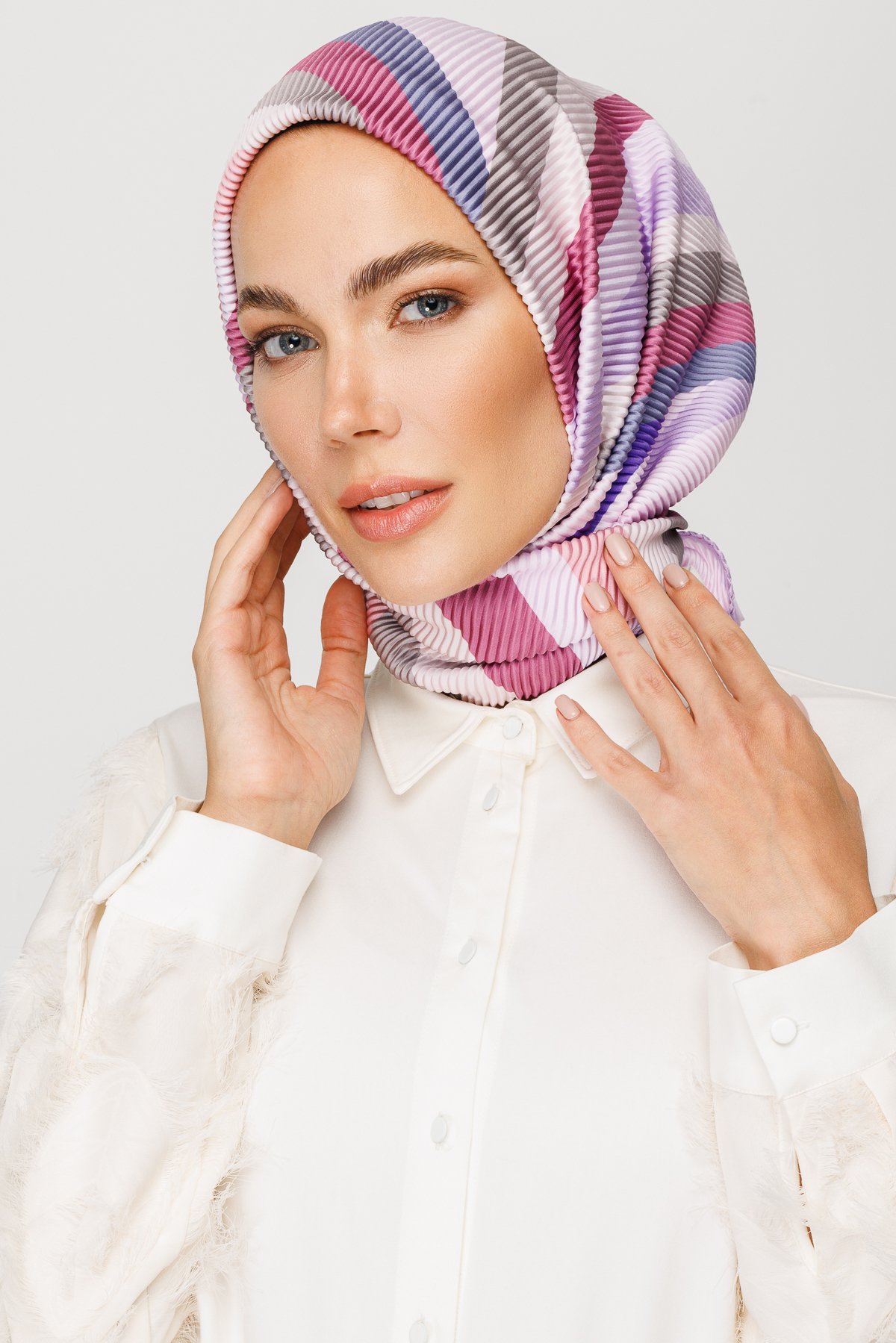Akra Pattern Pleated Scarf - Lilac