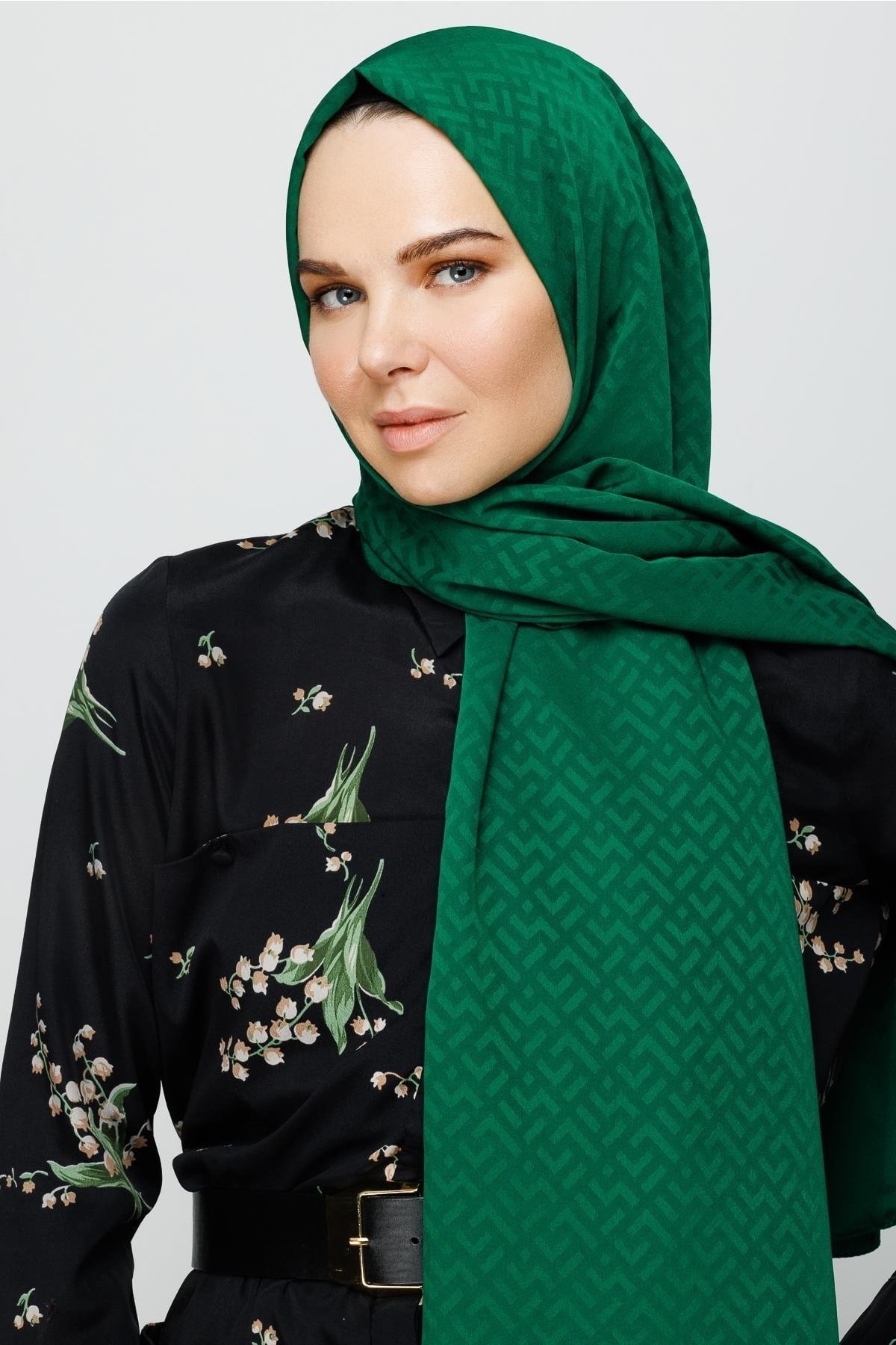 Gemustertes Seidig Jacquard Hijab