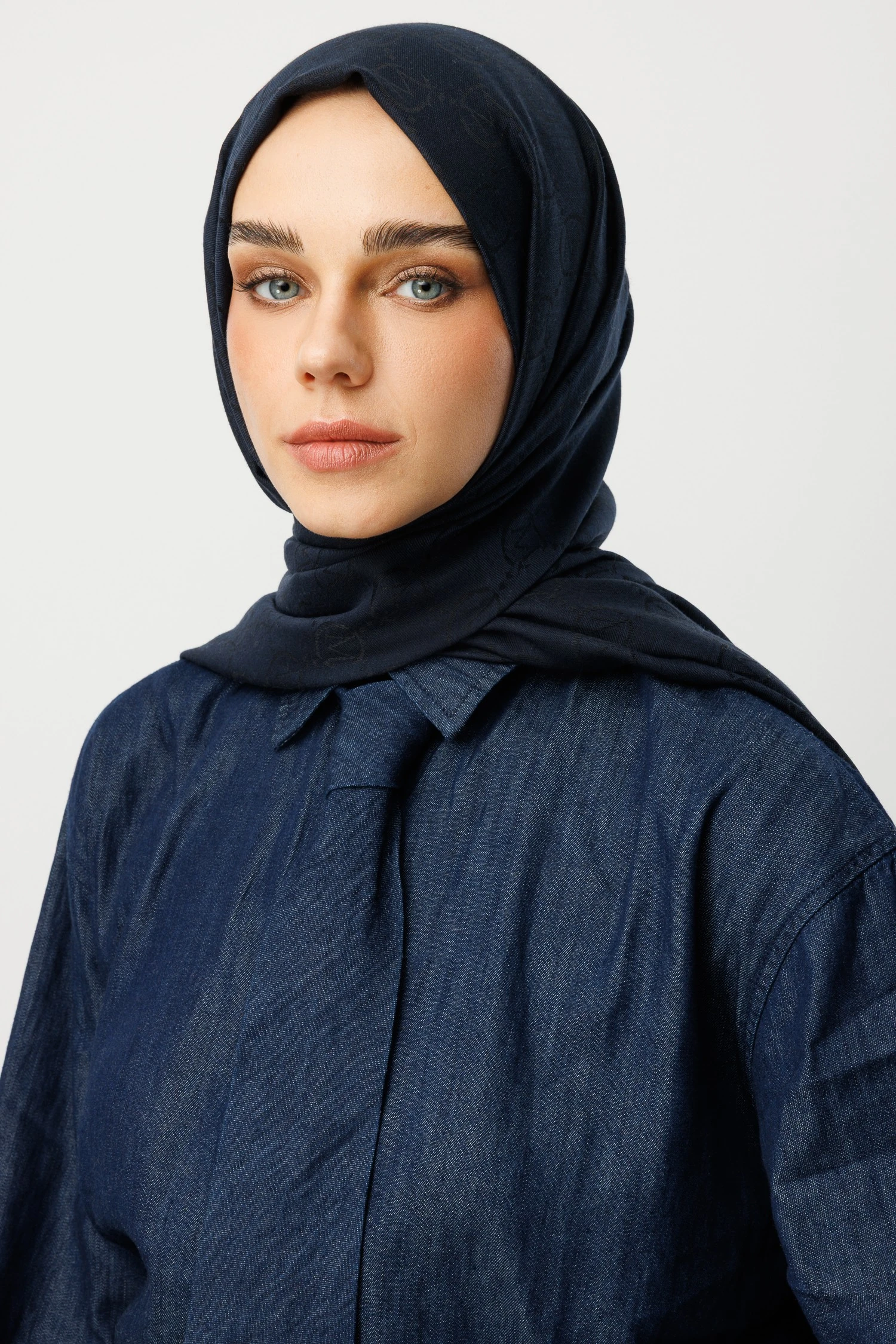 Wool Silk Shawl - Navyblue