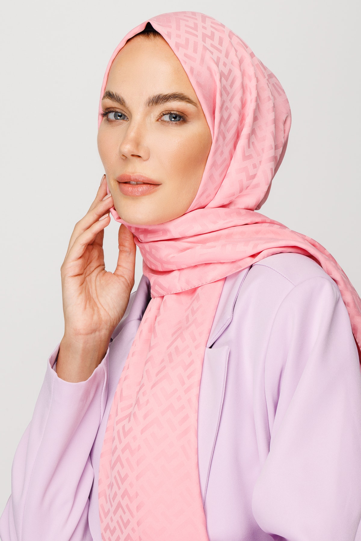 Z Pattern Silky Jacquard Shawl - Sugar Pink