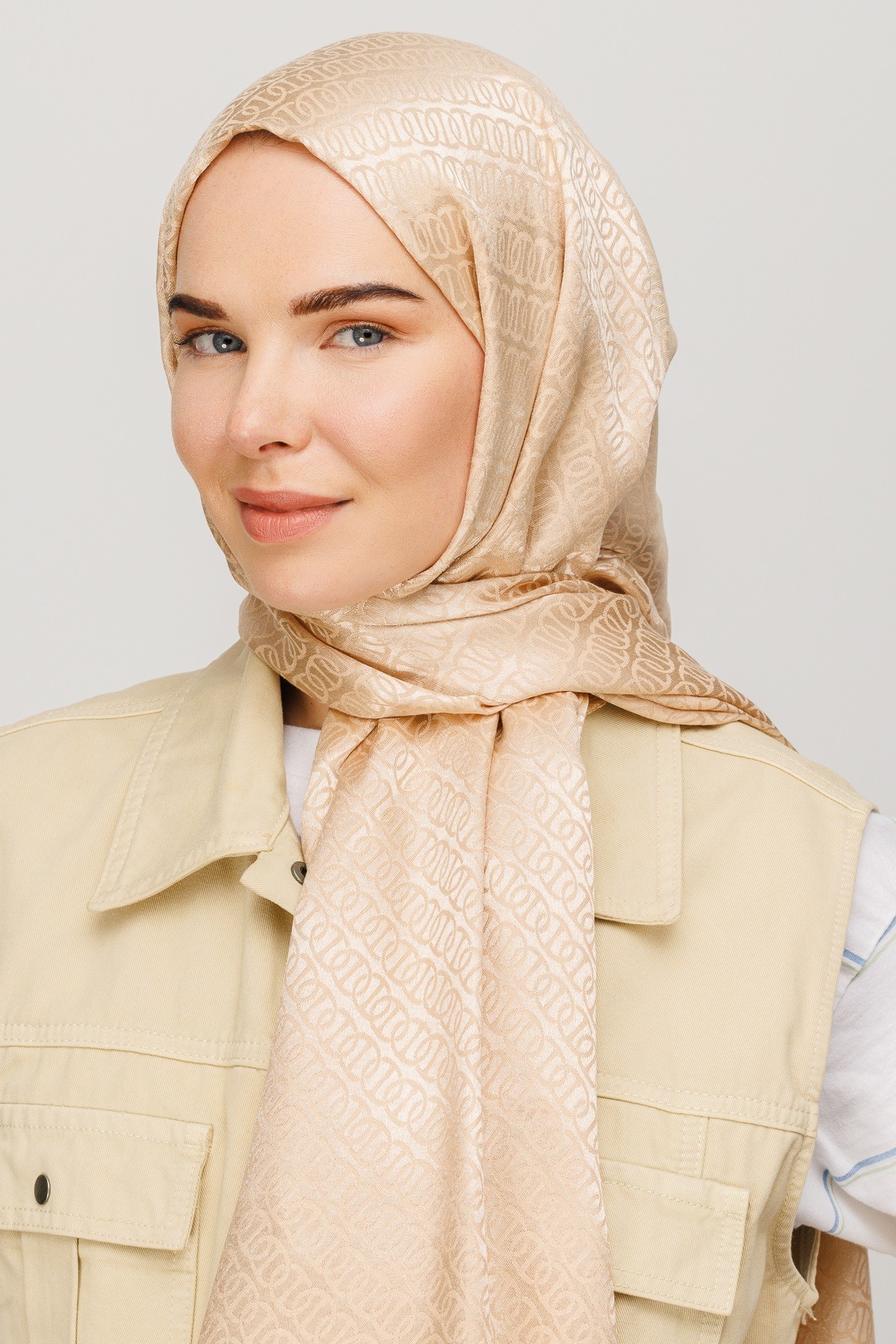 Forever Pattern Shiny Jacquard Hijab