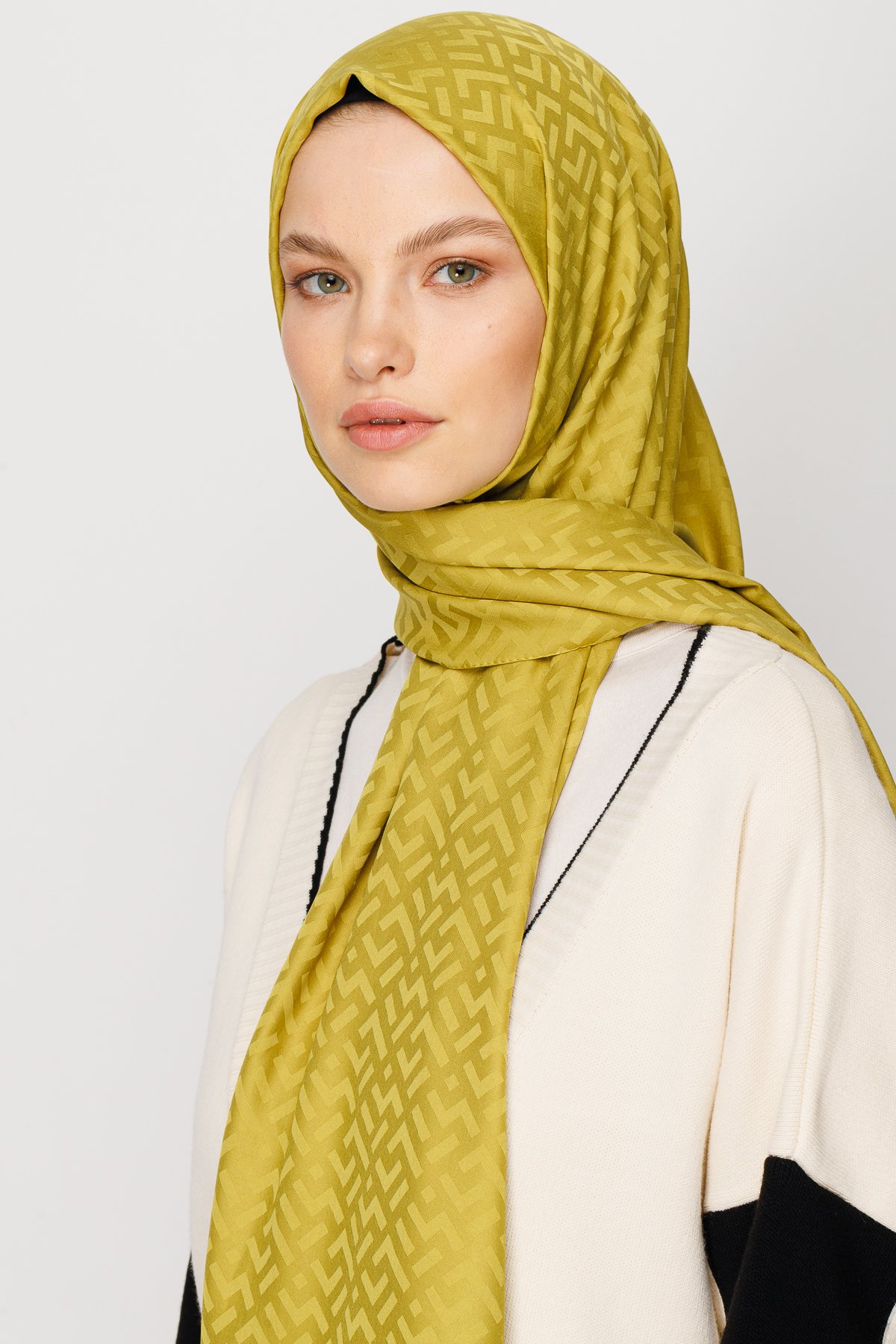 Z Pattern Silky Jacquard Shawl - Olive Green