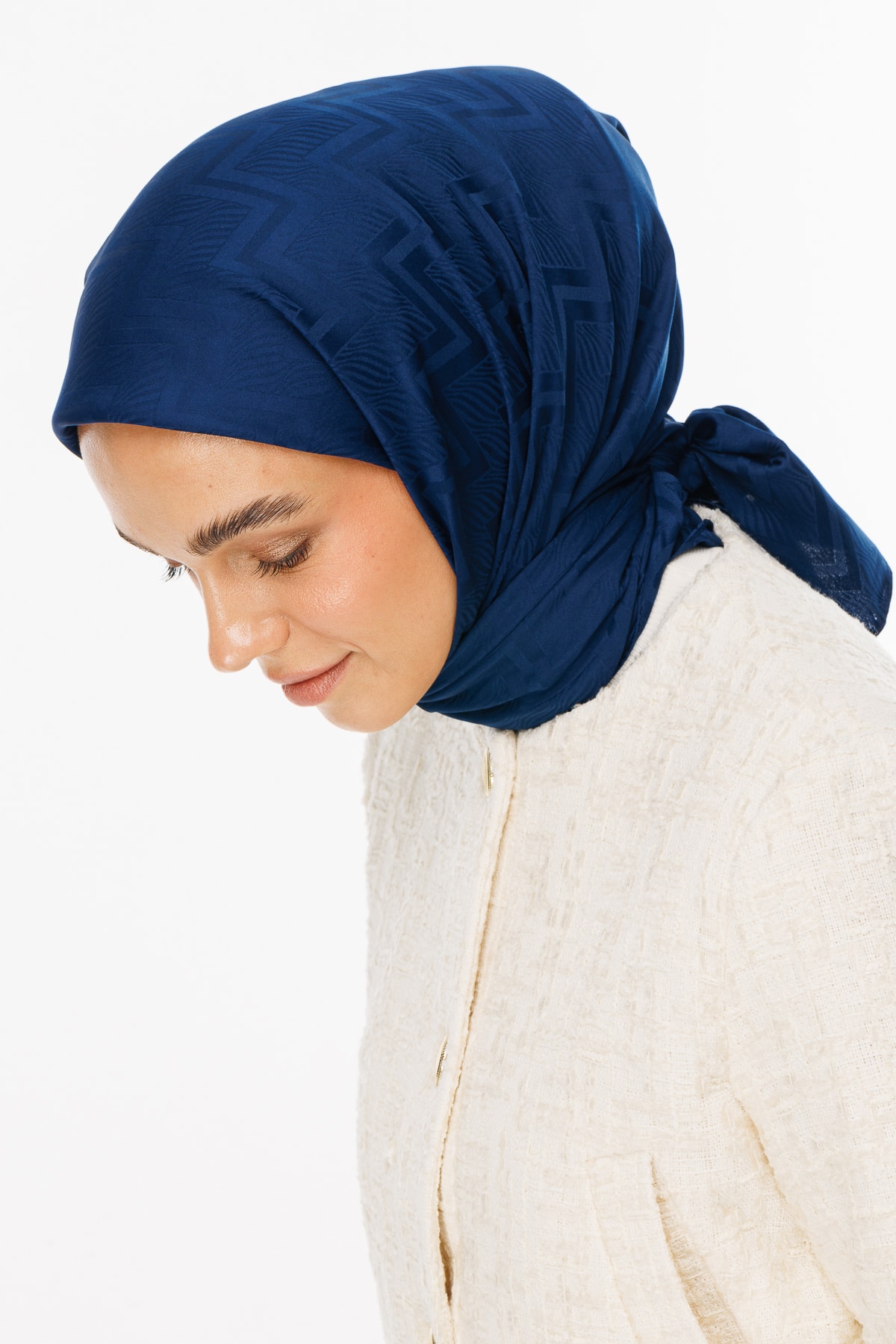 Viora Pattern Silky Jacquard Scarf - Navyblue