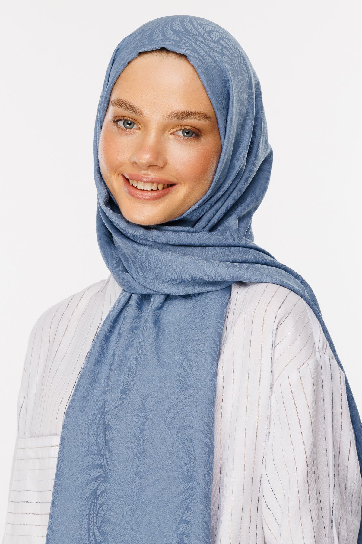 Artemis Pattern Silk Jacquard Hijab