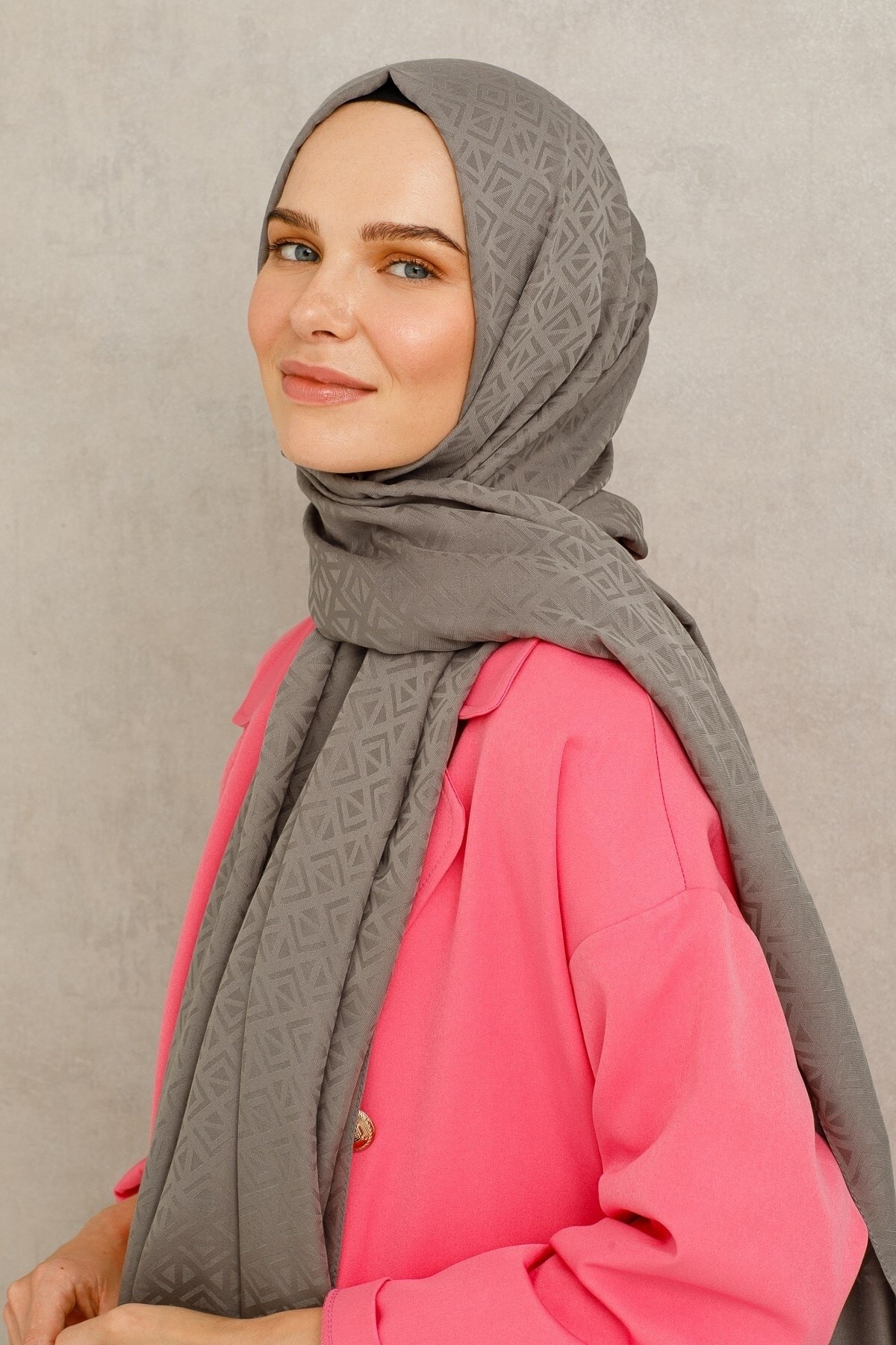 Triangle Pattern Cotton Jacquard Hijab