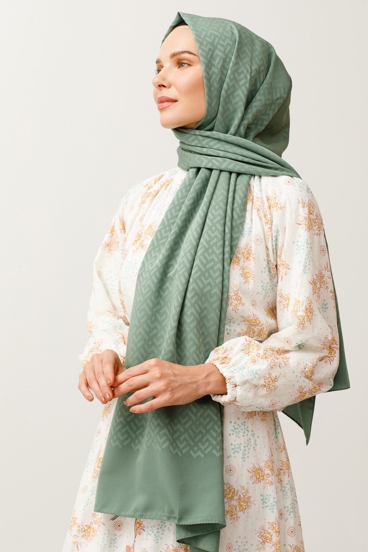 Z Pattern Silky Jacquard Hijab