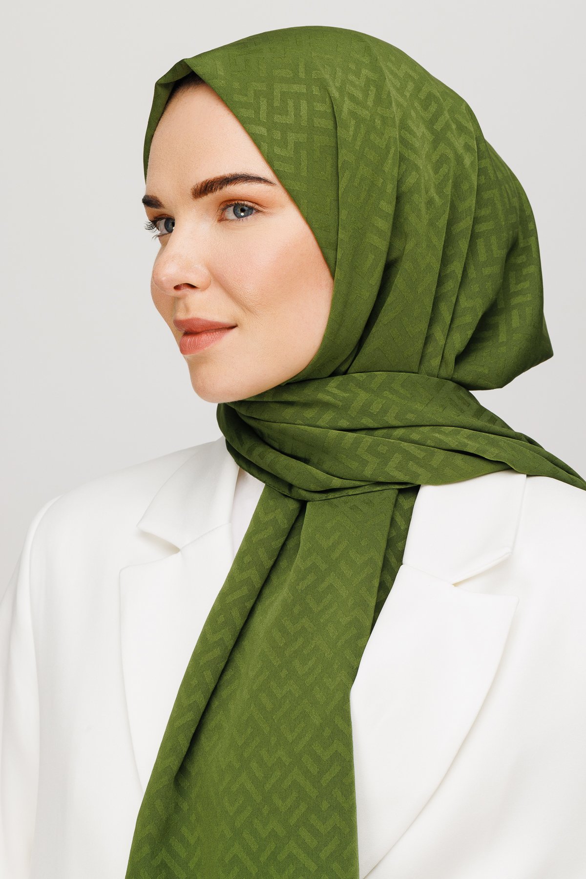 Z Pattern Silky Jacquard Hijab