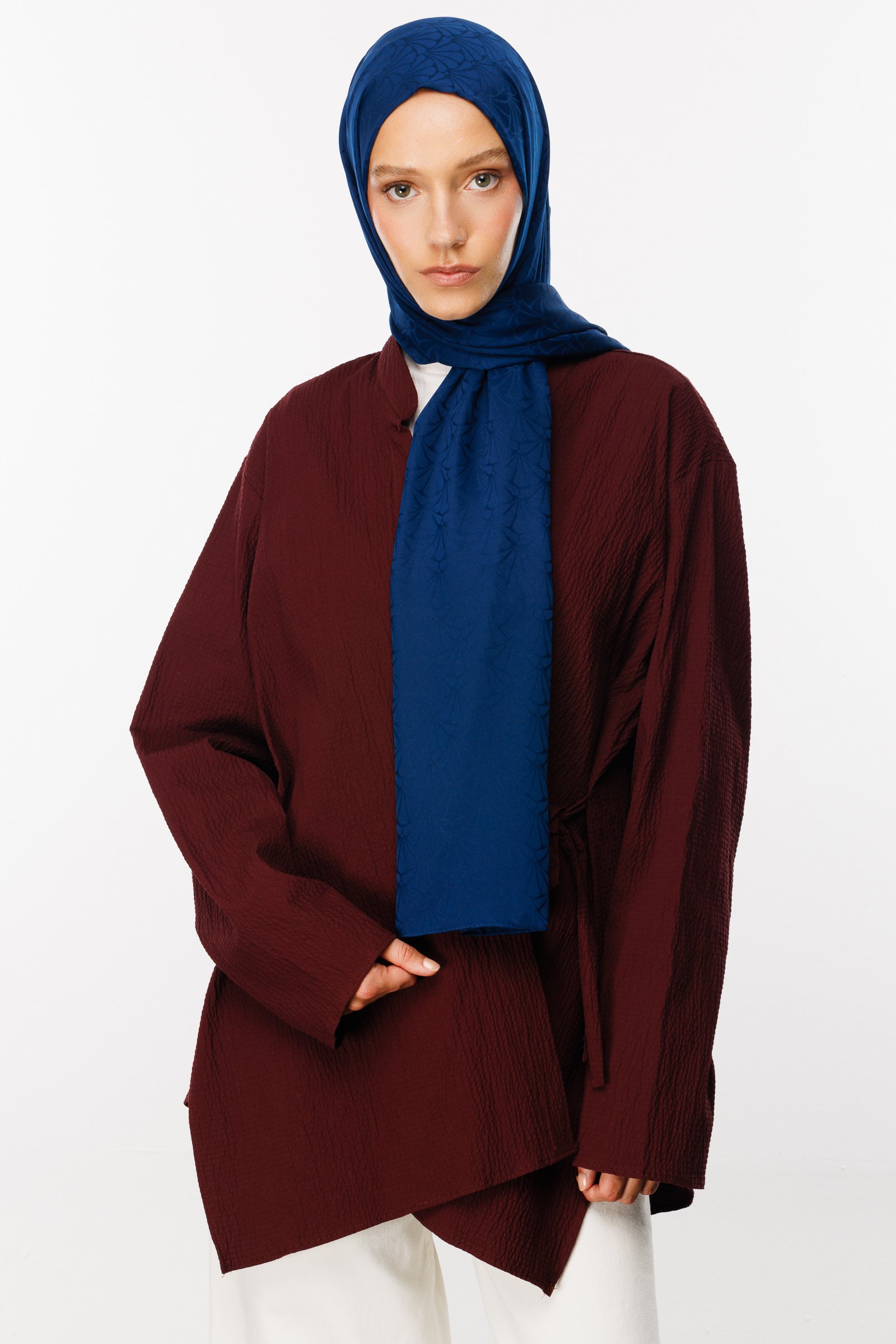 Lotus Pattern Silk Jacquard Shawl - Navyblue