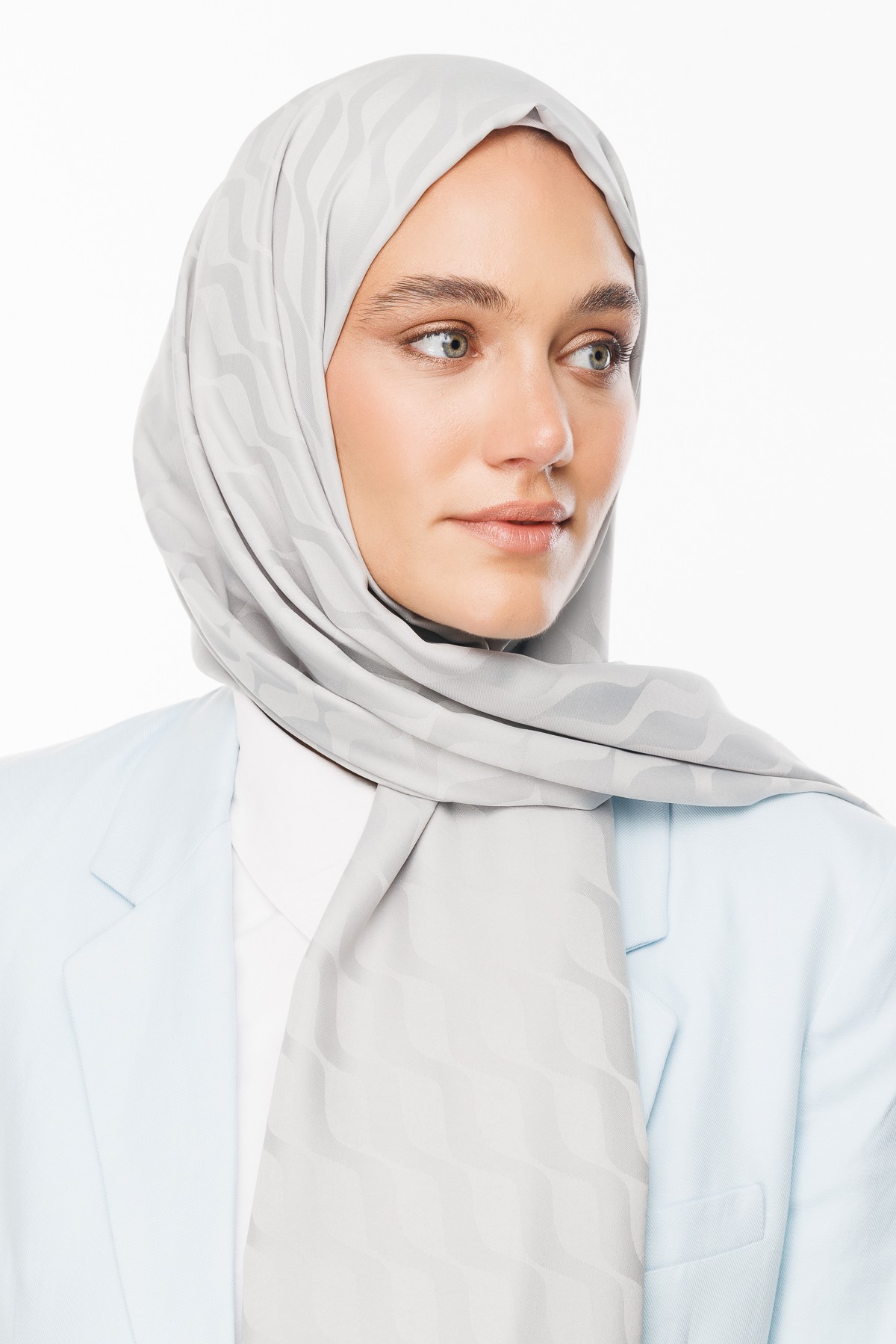 Wave Pattern Silky Jacquard Shawl - Cool Gray