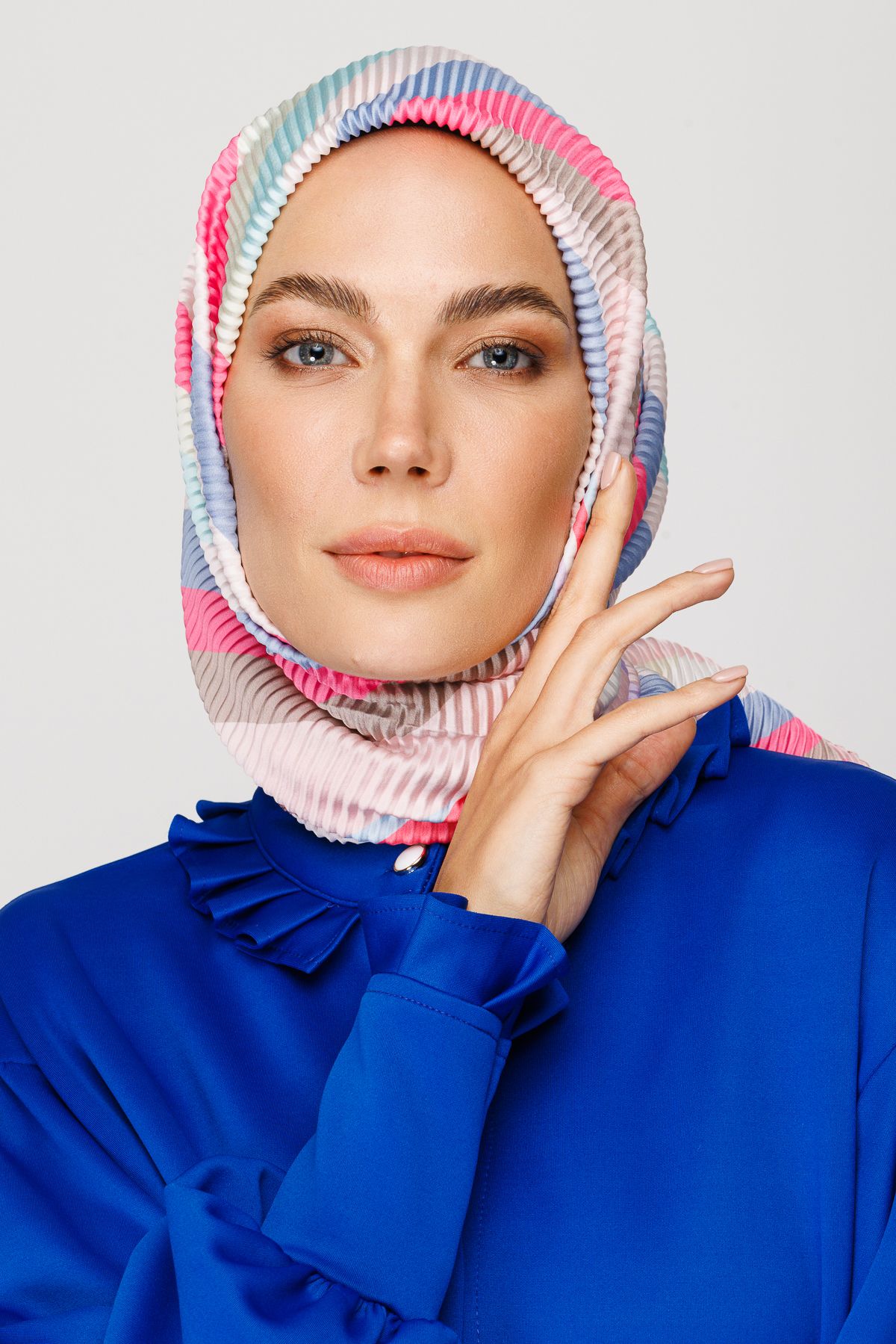 Akra Pattern Pleated Scarf - Ice Blue