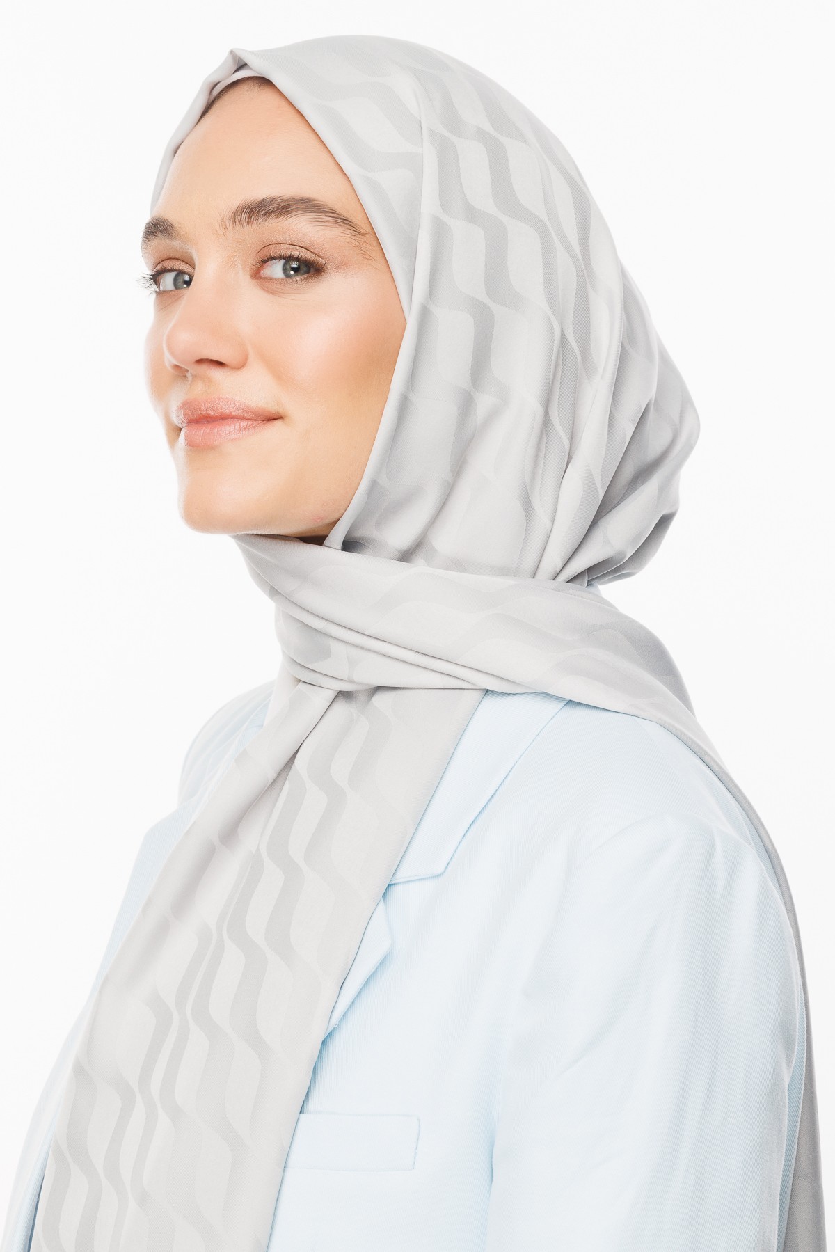 Wave Pattern Silky Jacquard Shawl - Cool Gray