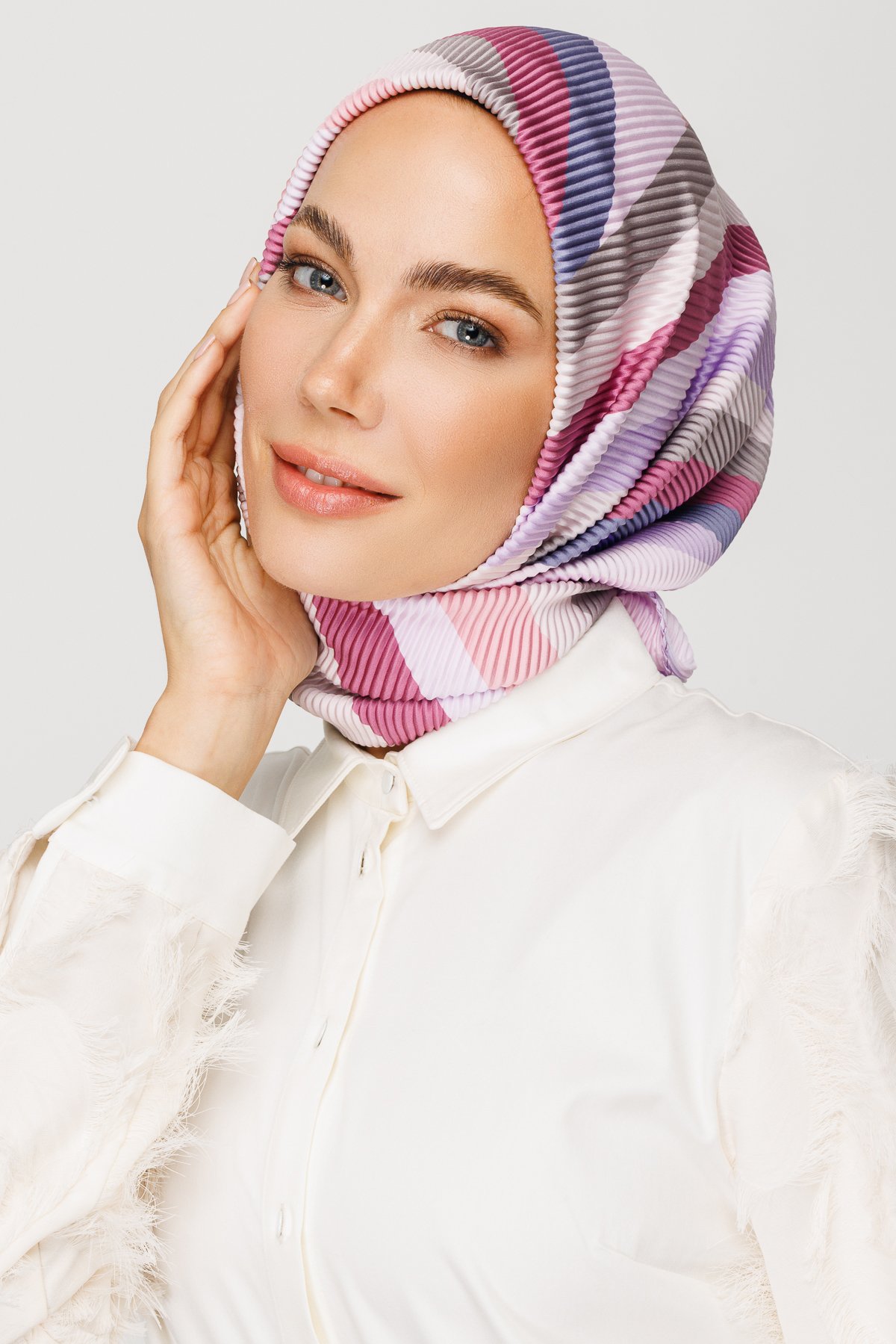 Akra Pattern Pleated Scarf - Lilac
