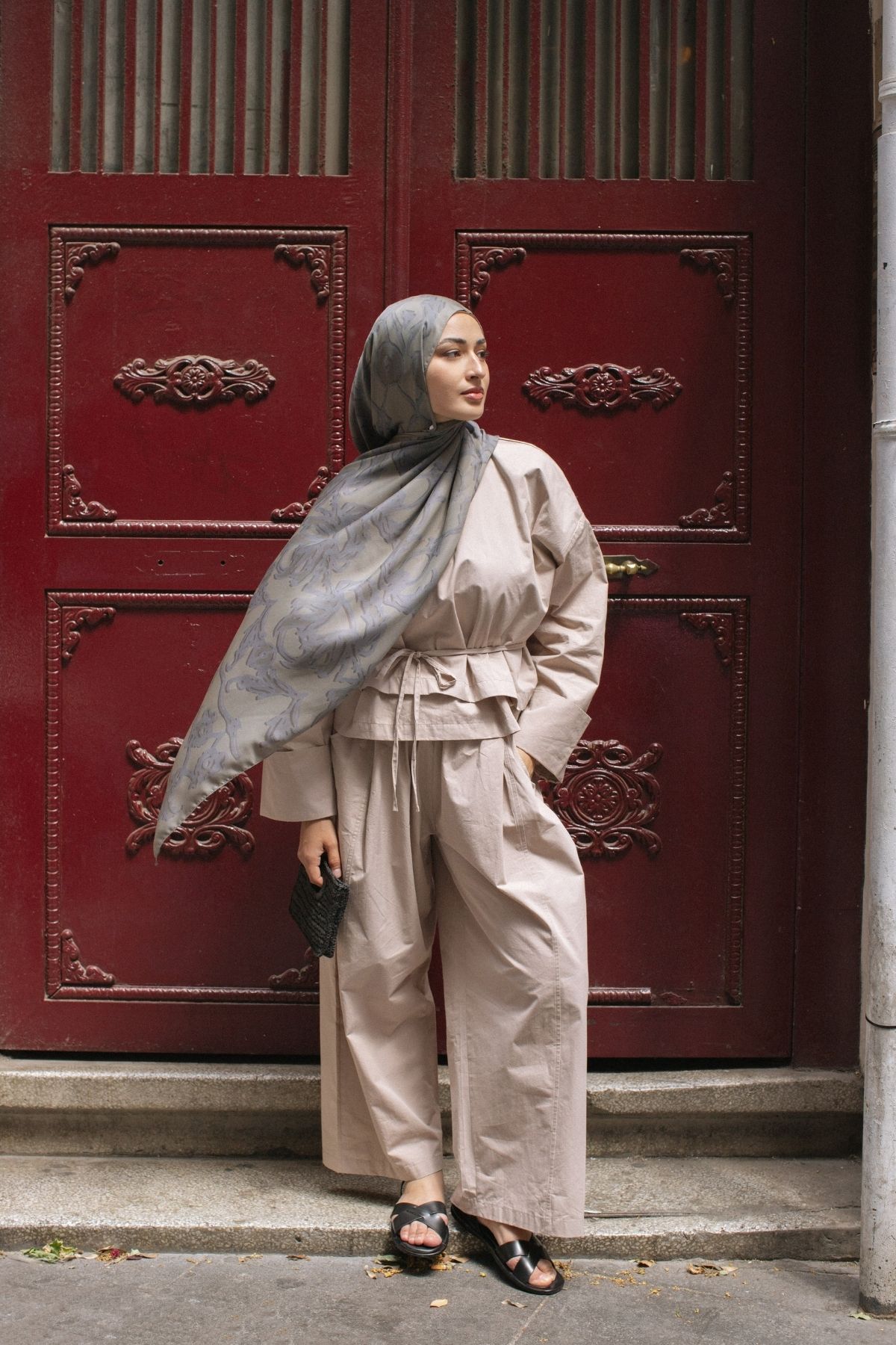 Yaren Desen Sakura İpek Şal - Beige