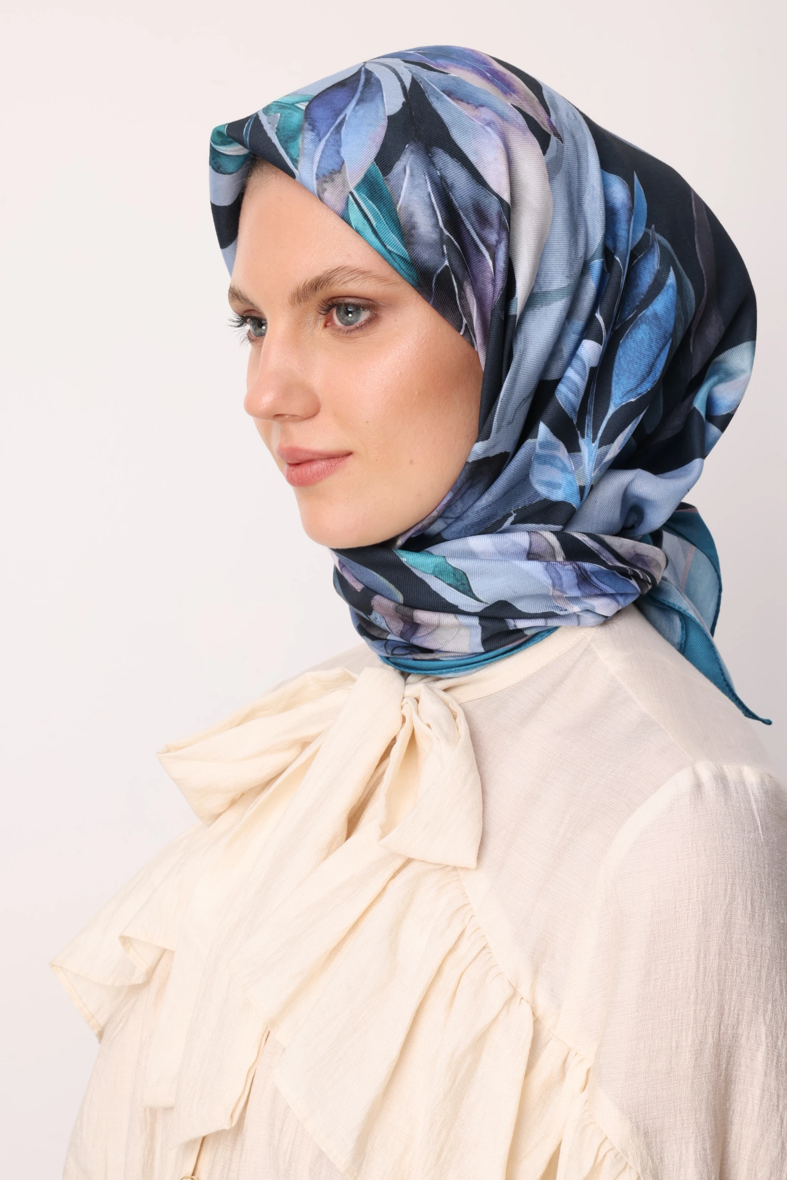 Lorya Desen Pamuk Eşarp - Petrol Mavisi