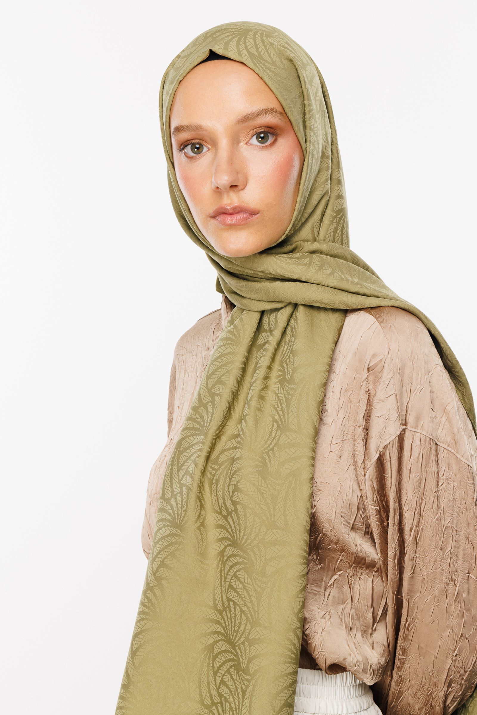 Artemis Pattern Silk Jacquard Hijab