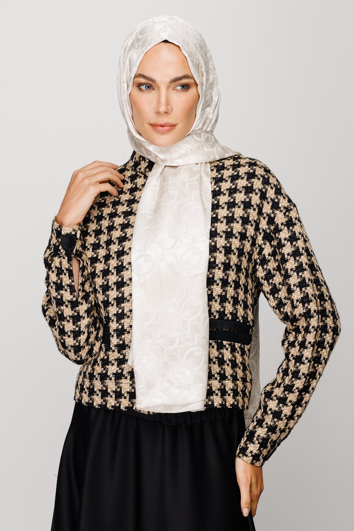 Longar Pattern Shiny Jacquard Shawl - Stone Color