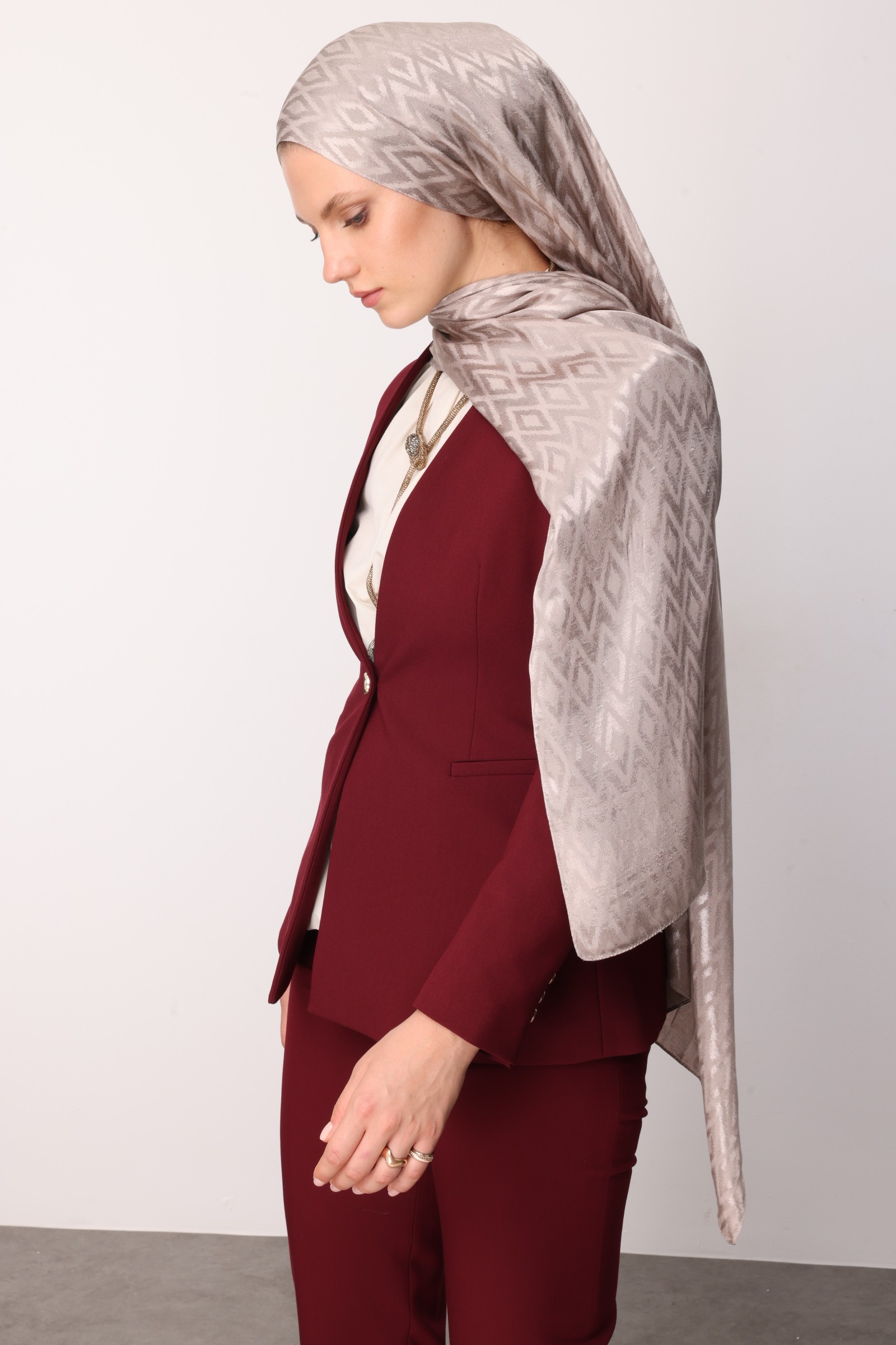 Shiny Check-Pattern Jacquard Shawl - Canyon