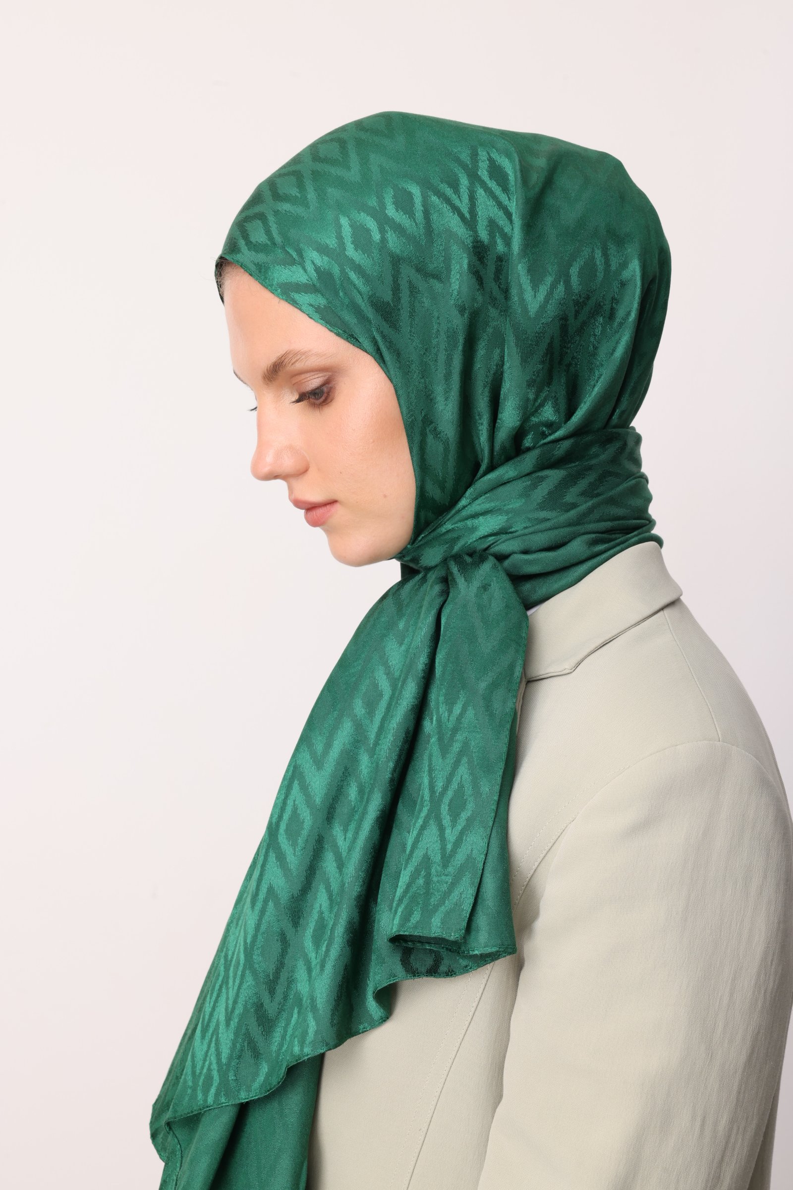Shiny Check-Pattern Jacquard Shawl - Jade