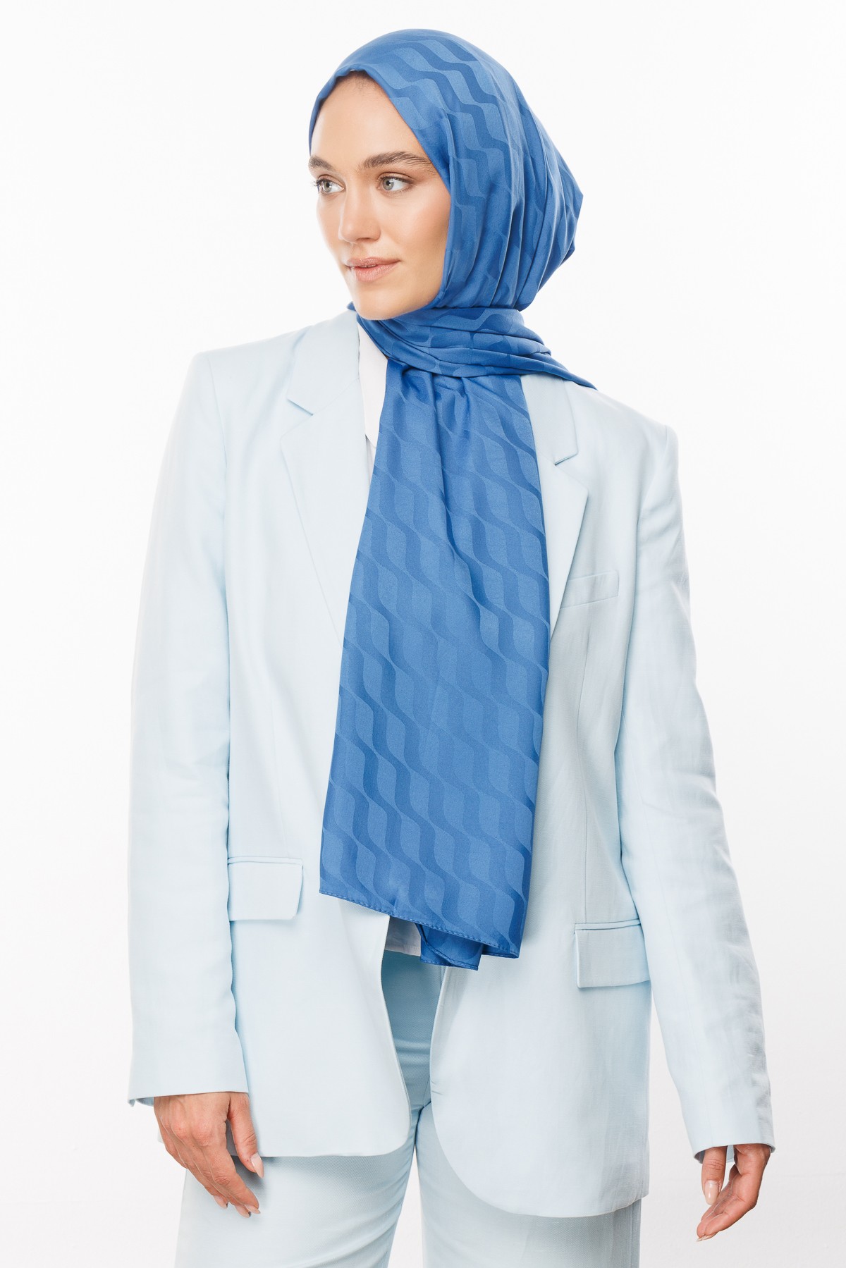 Wave Pattern Silky Jacquard Hijab