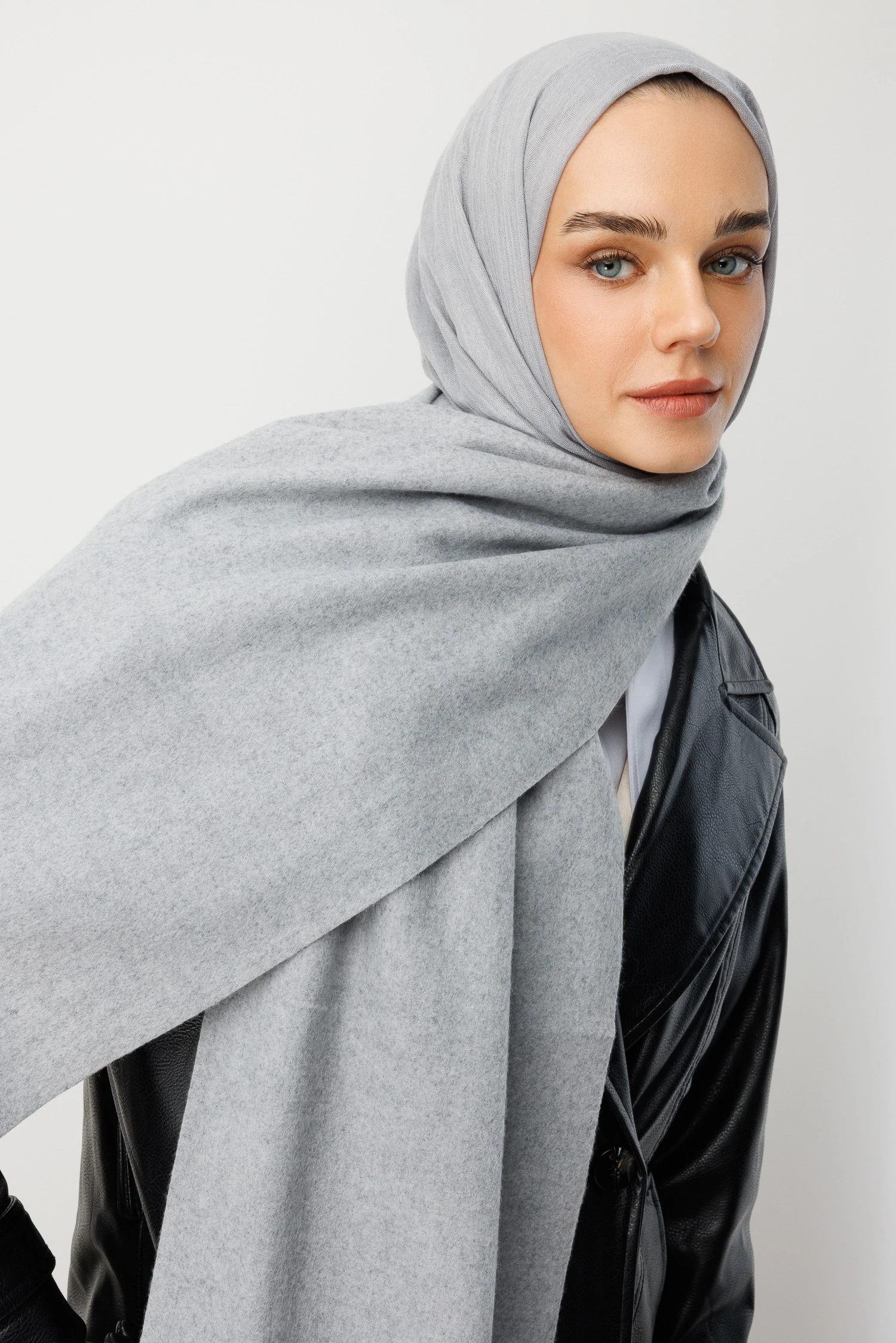 Dubai Shawl - Silver