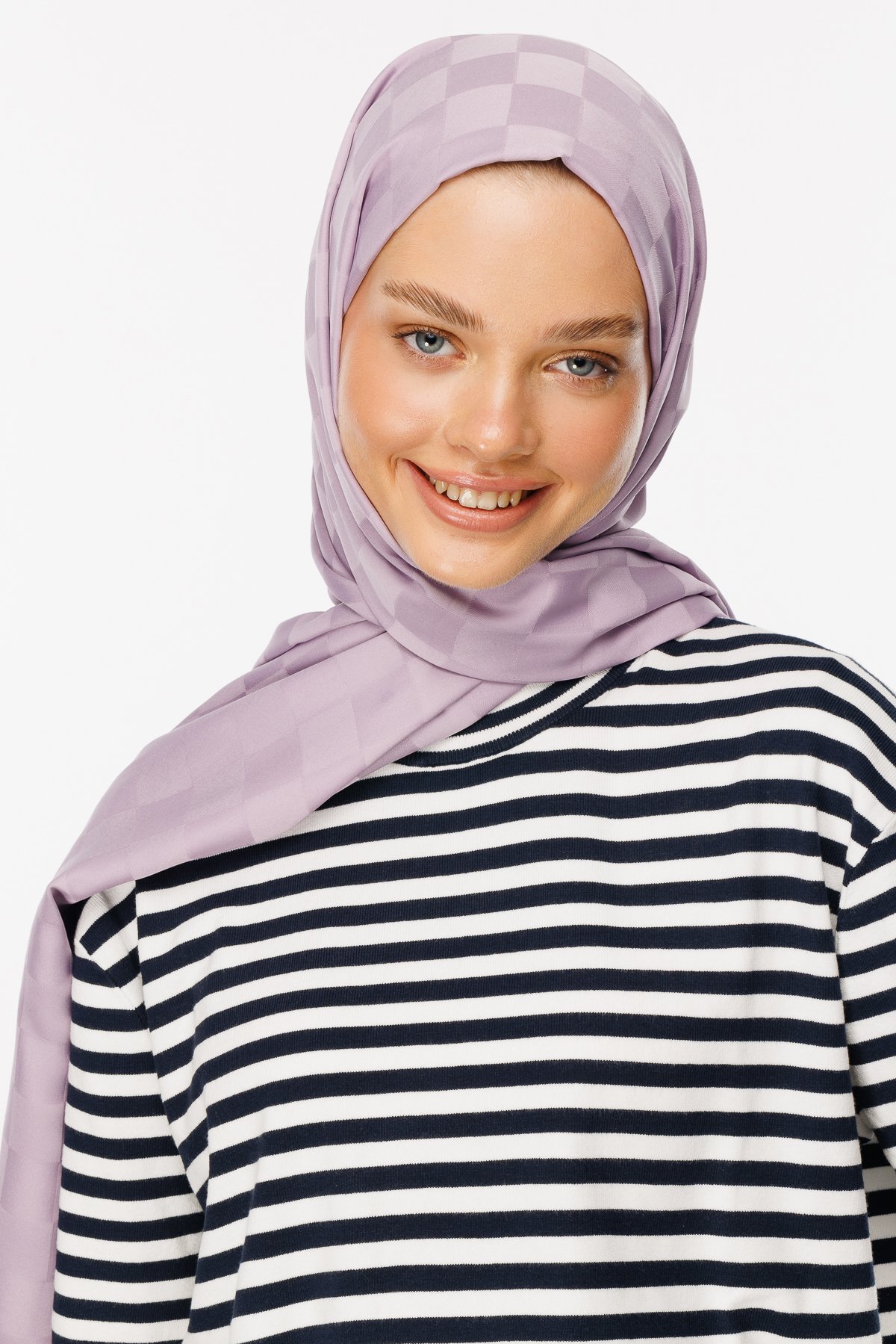 Checkers Pattern Silk Jacquard Hijab